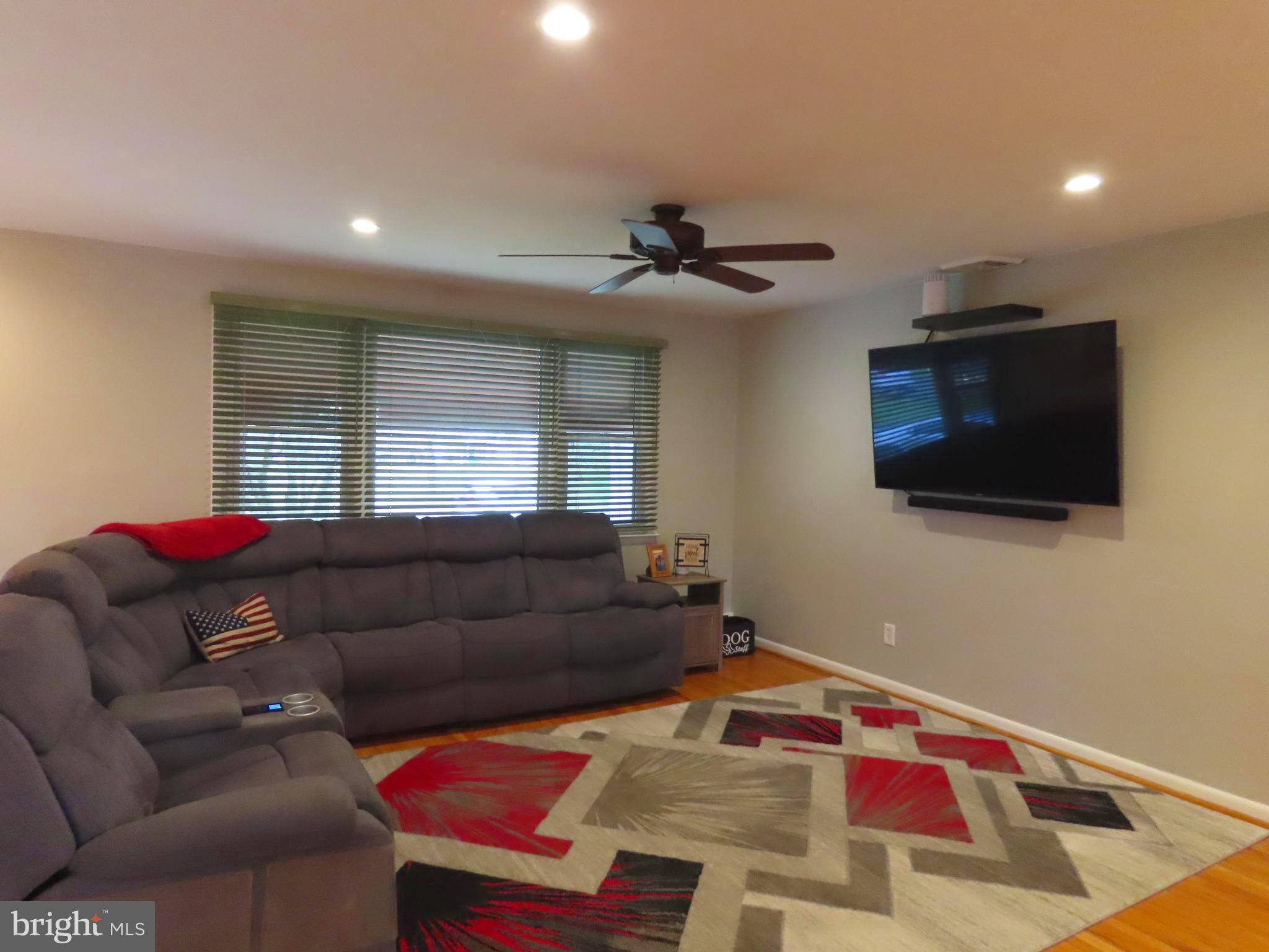 HOLLAND PARK - Residential