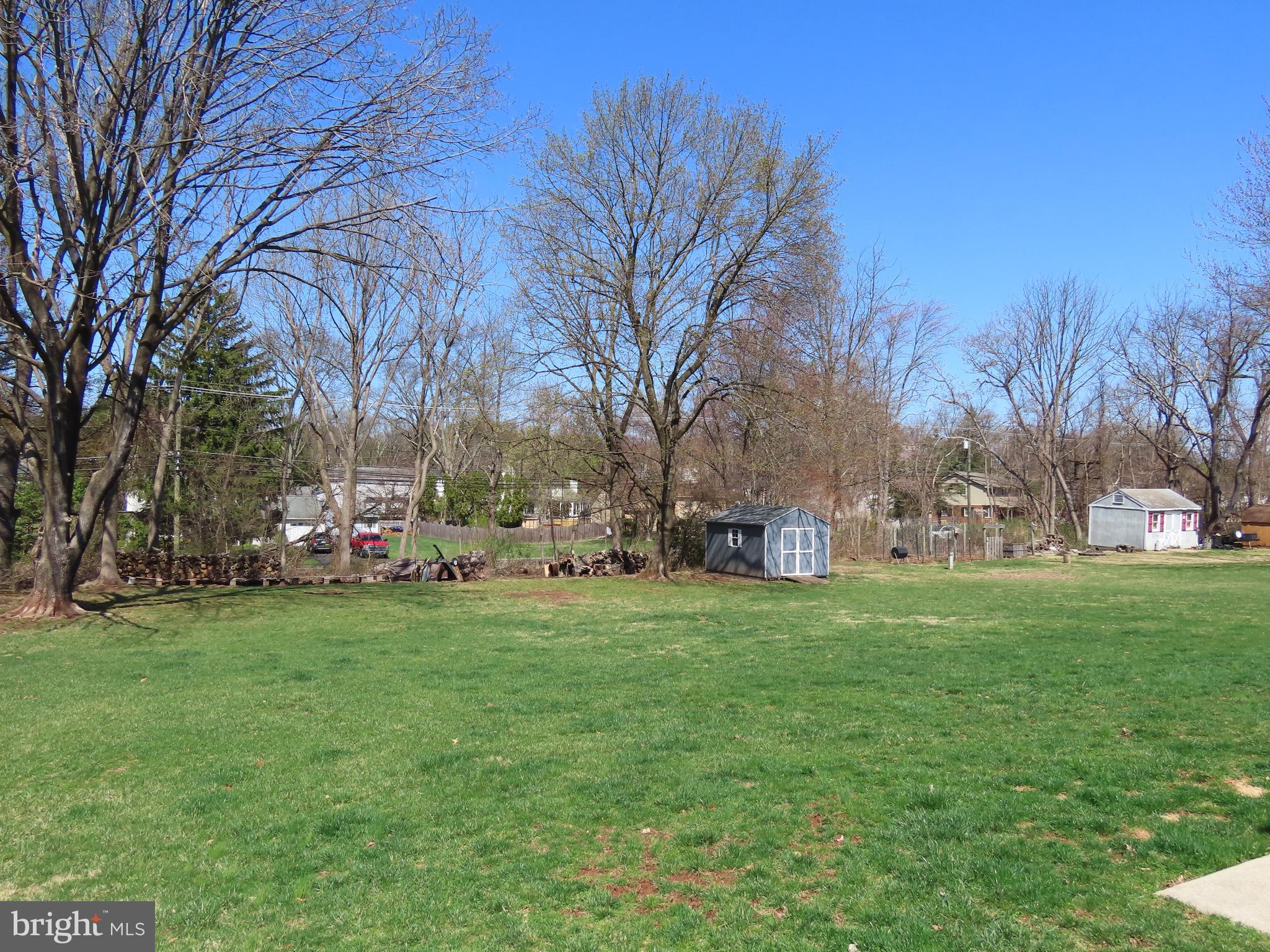 HOLLAND PARK - Residential