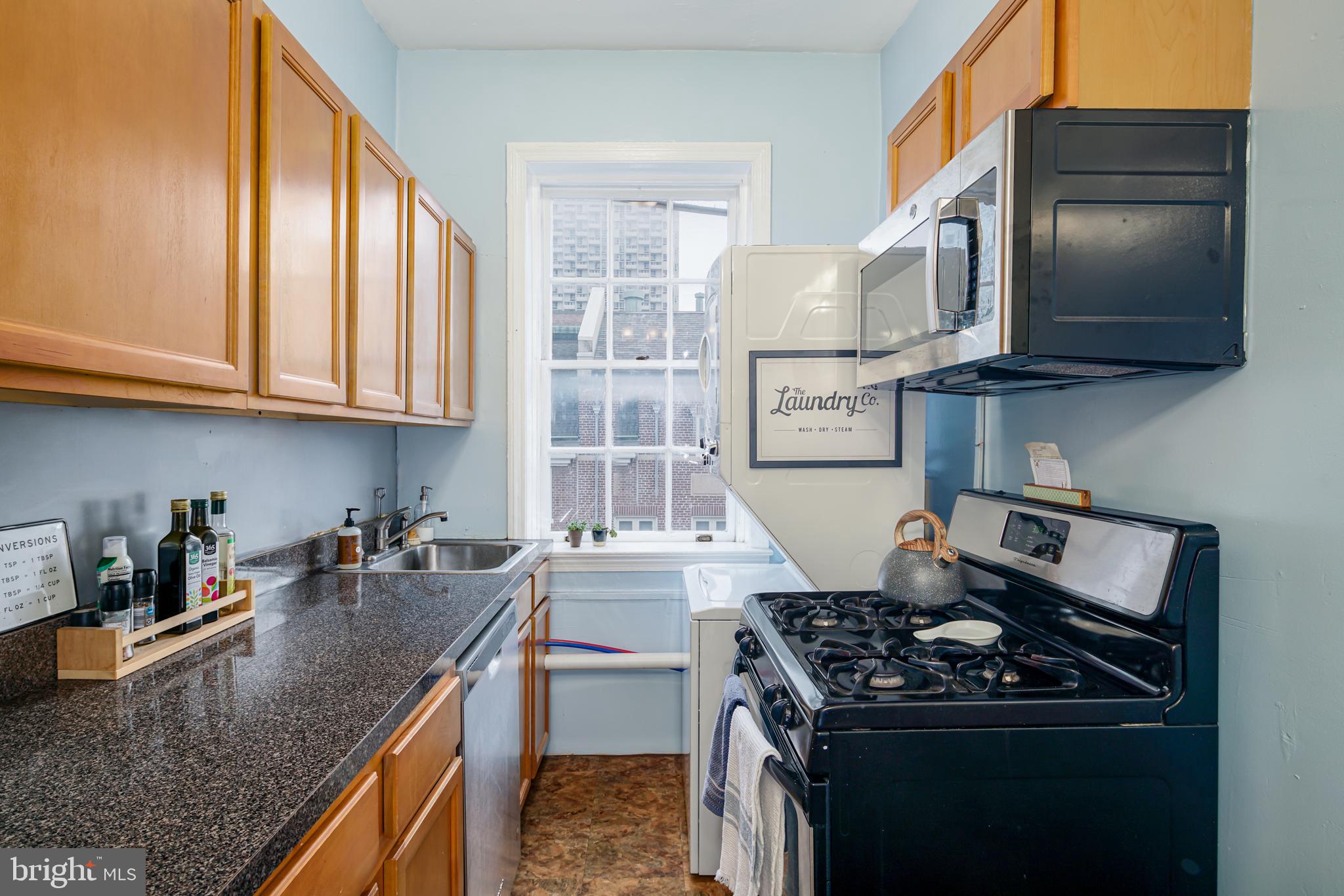 SOCIETY HILL - Residential Lease