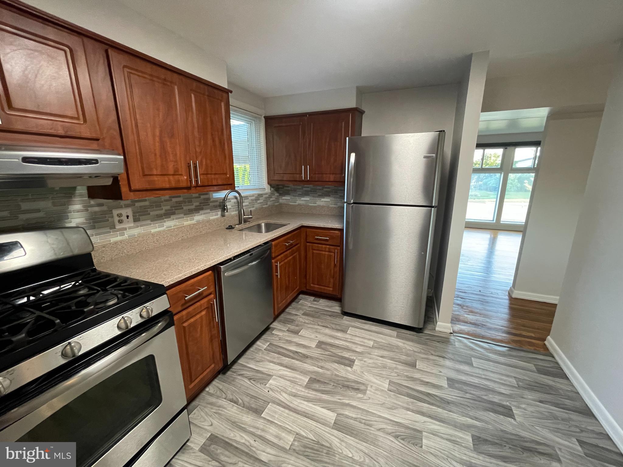 FOREST GREEN - Residential Lease