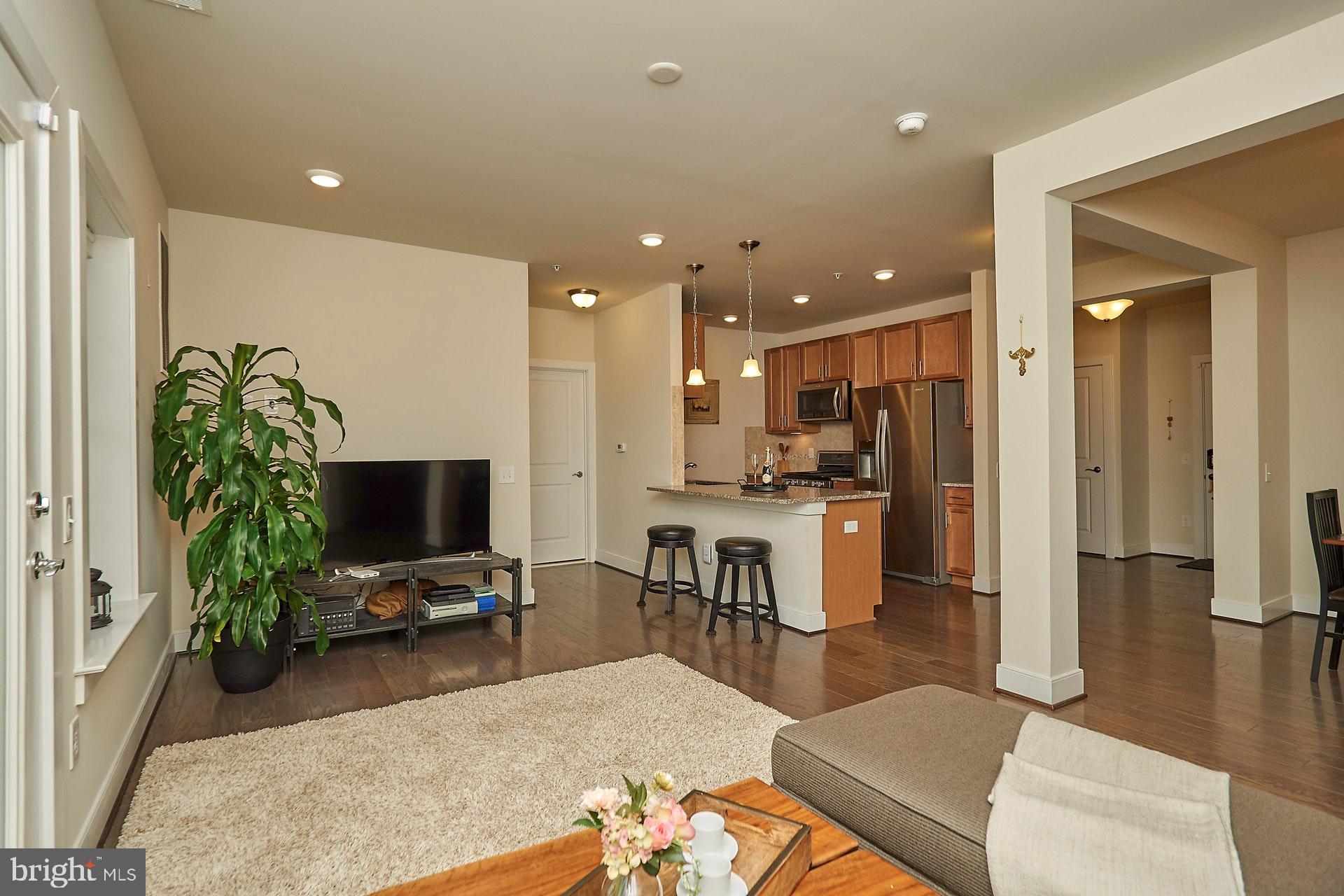 2905 BLEEKER STREET 4-406