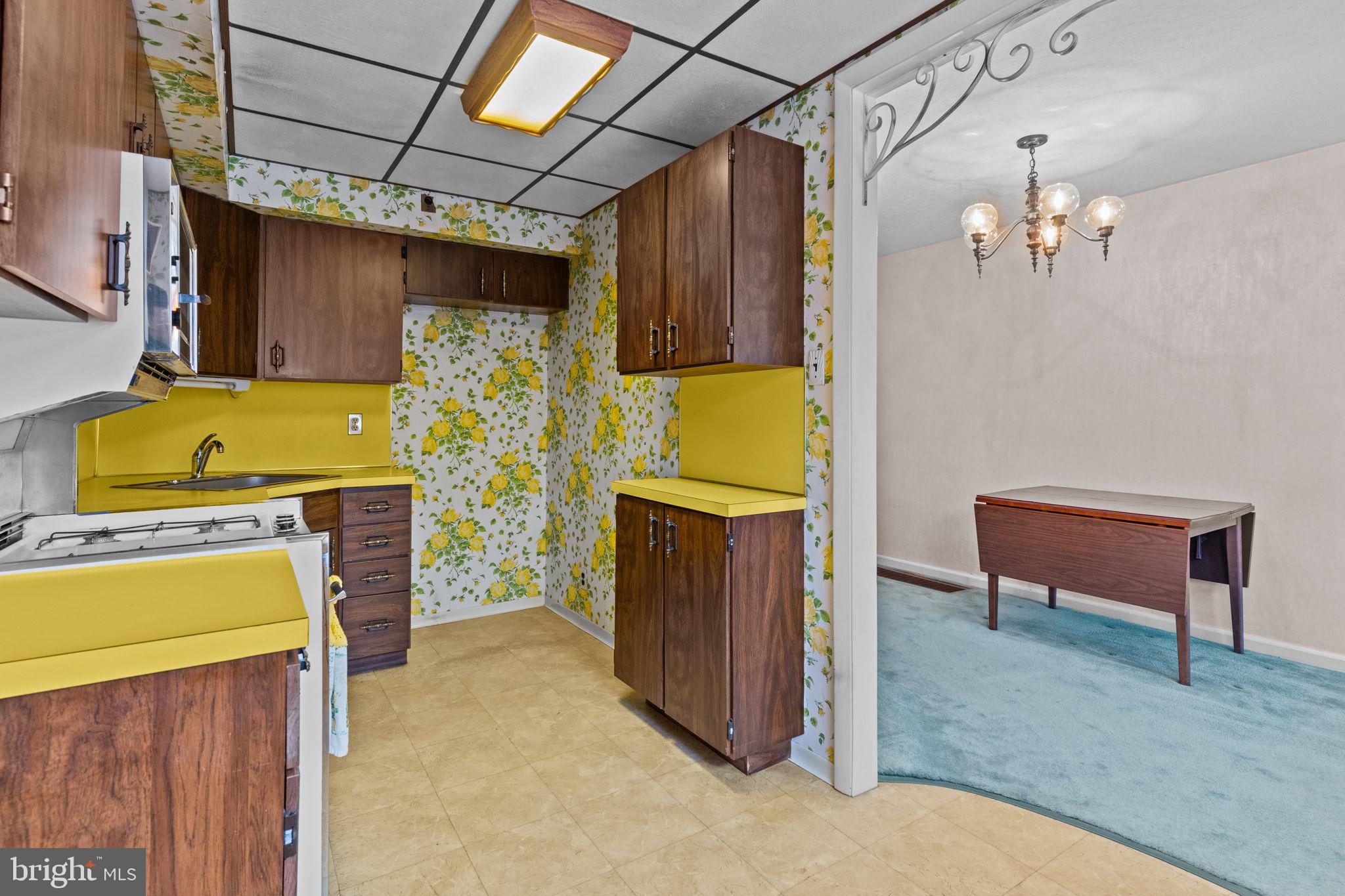 HOLME CIRCLE - Residential