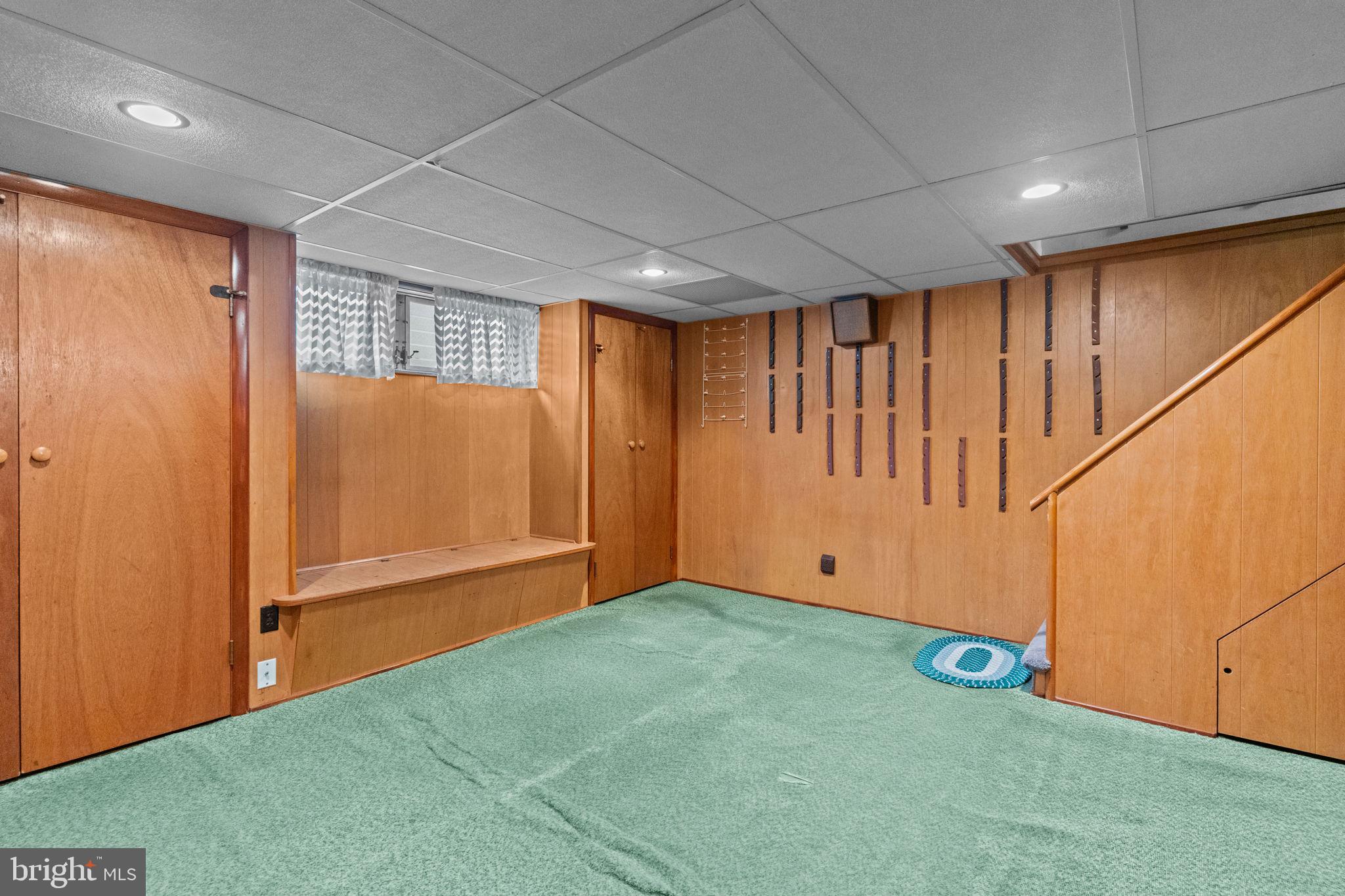 HOLME CIRCLE - Residential