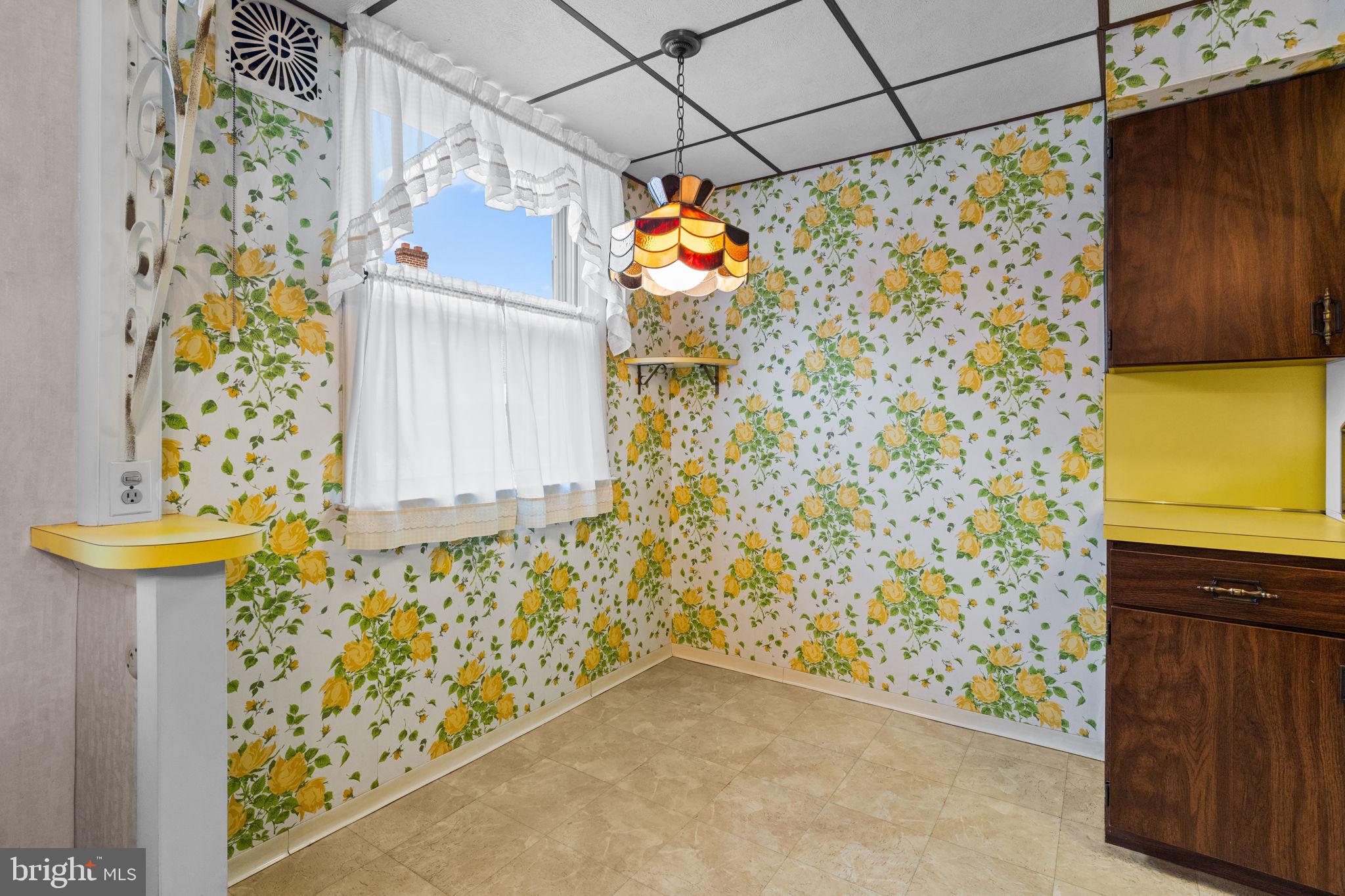 HOLME CIRCLE - Residential