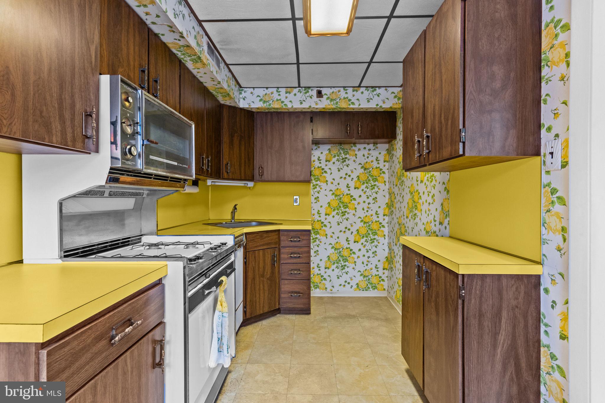 HOLME CIRCLE - Residential