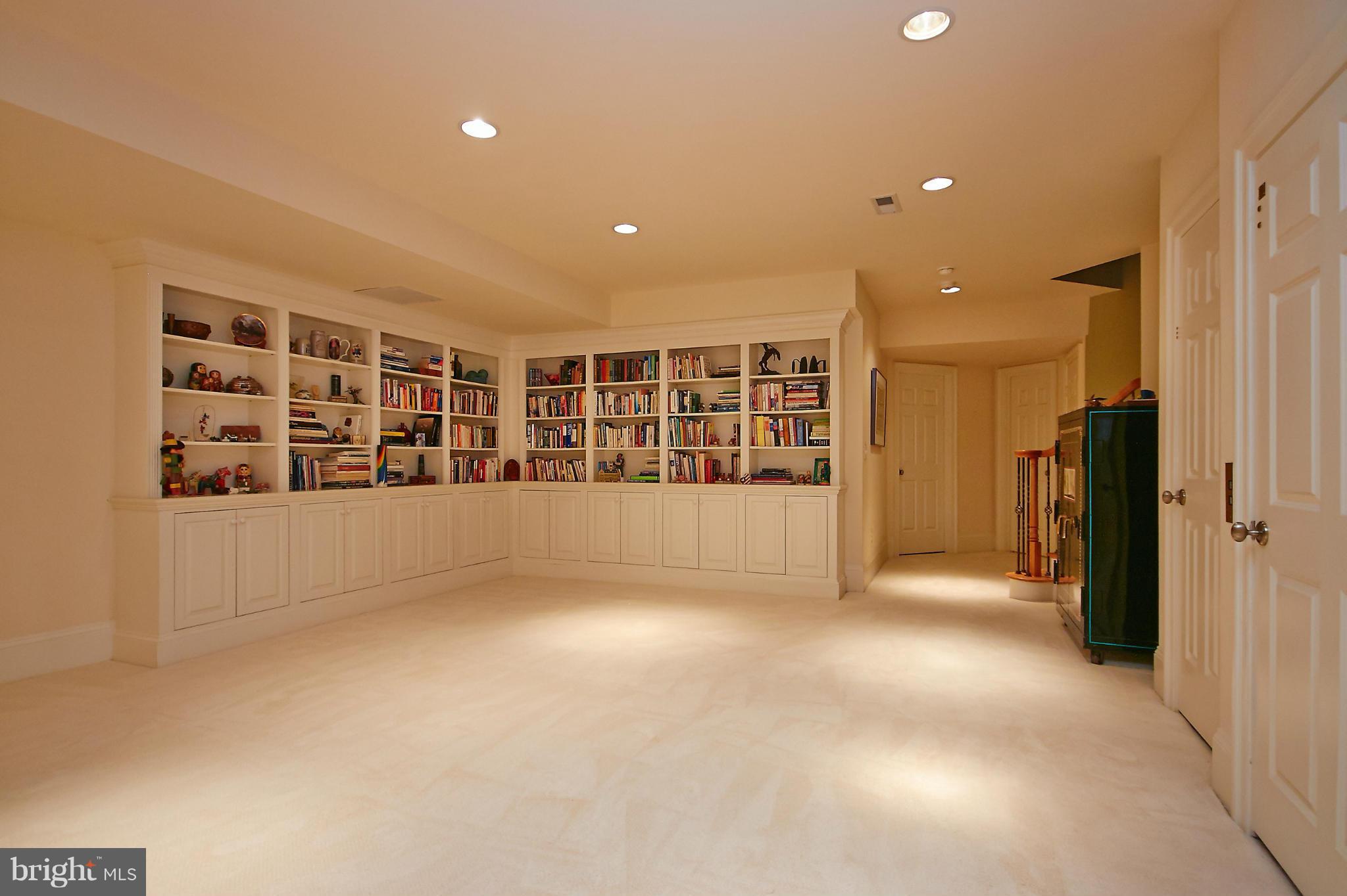 EVANS FARM - Residential