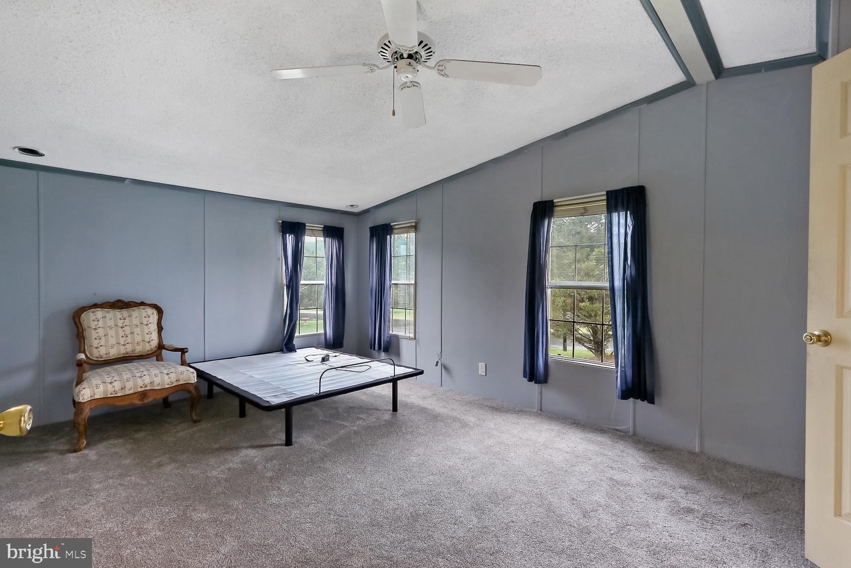 REEDS AT BAYVIEW MOBILE PARK - Residential