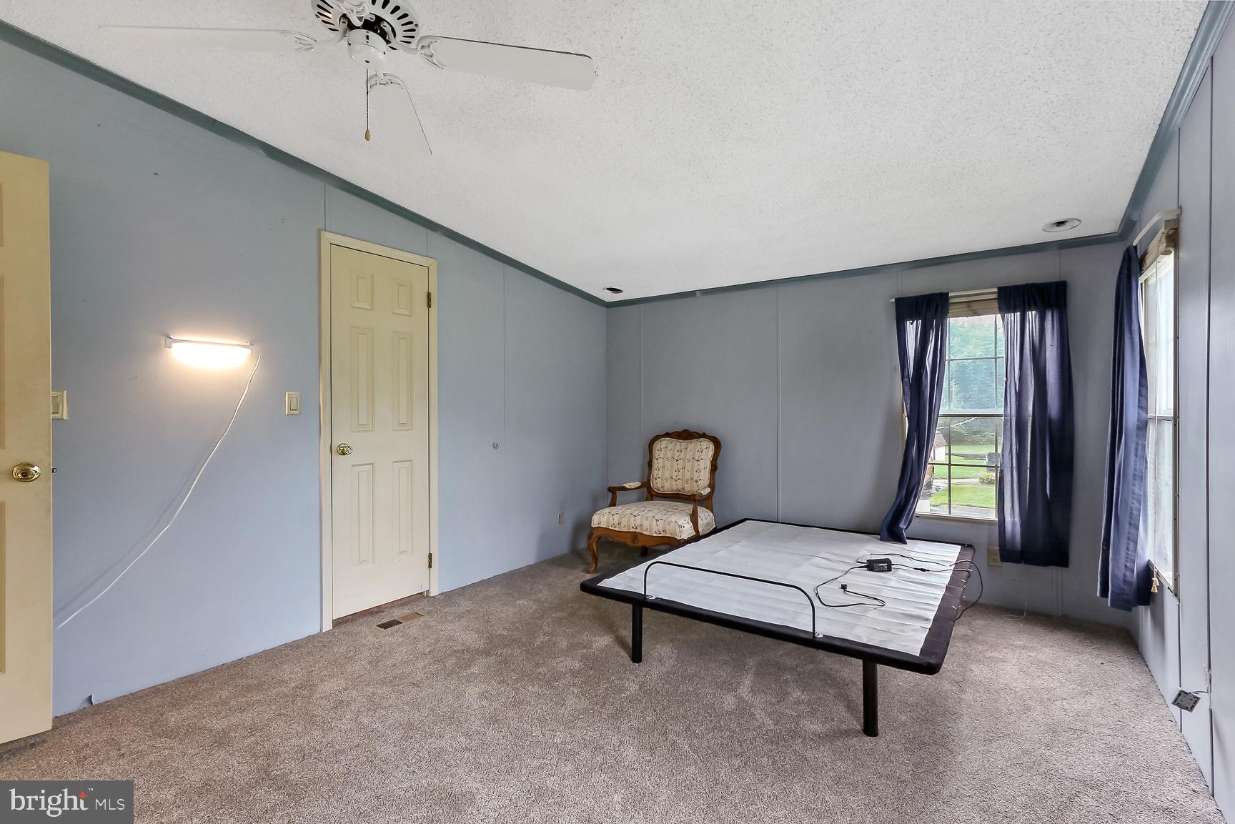 REEDS AT BAYVIEW MOBILE PARK - Residential