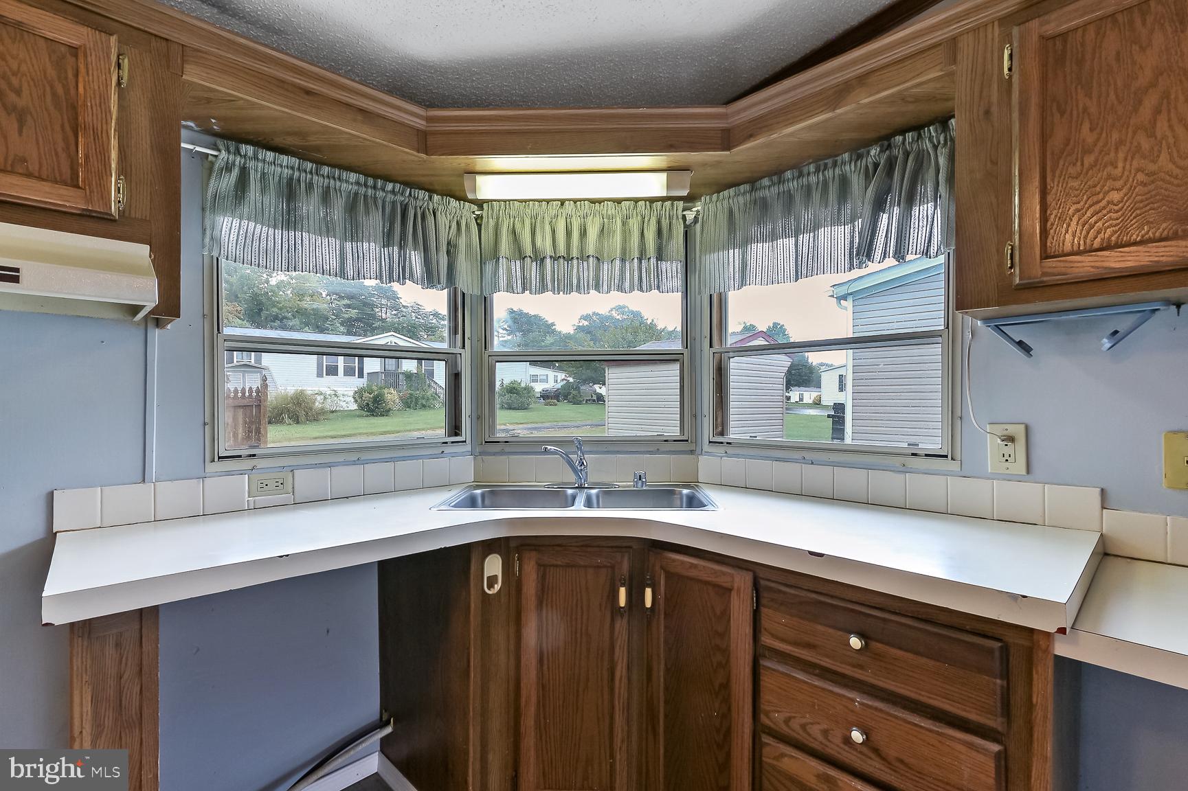 REEDS AT BAYVIEW MOBILE PARK - Residential