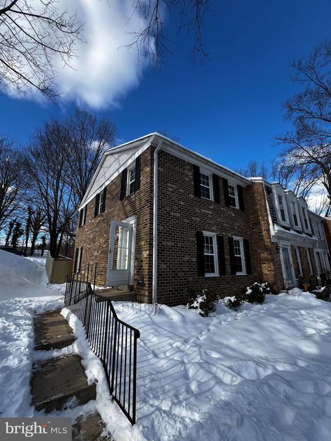 Photo of 8581 Chester Grove Court, SPRINGFIELD, VA 22153 (MLS # VAFX2306344)