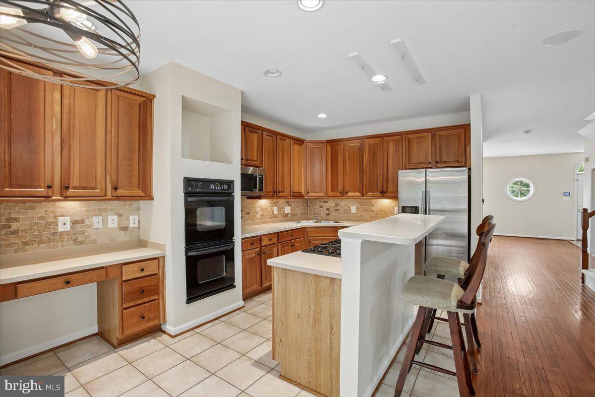 7301 OLDHAM LEEDS WAY