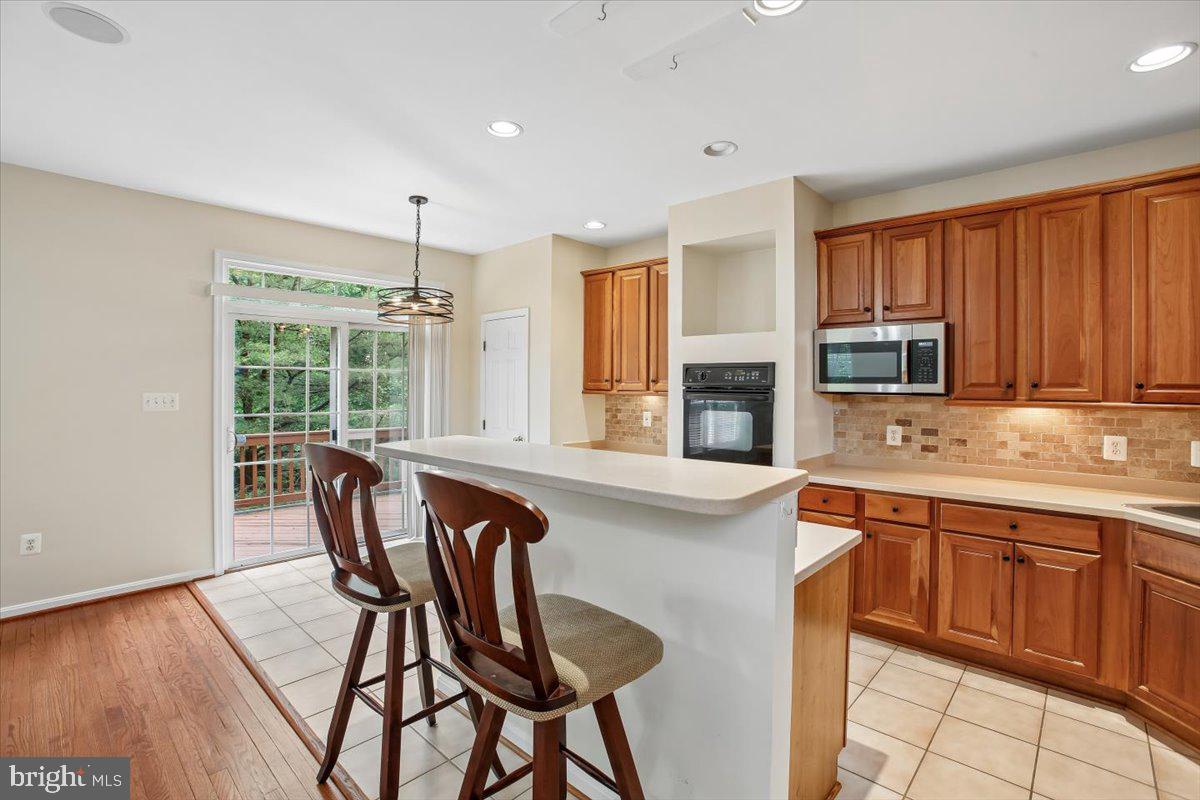 7301 OLDHAM LEEDS WAY