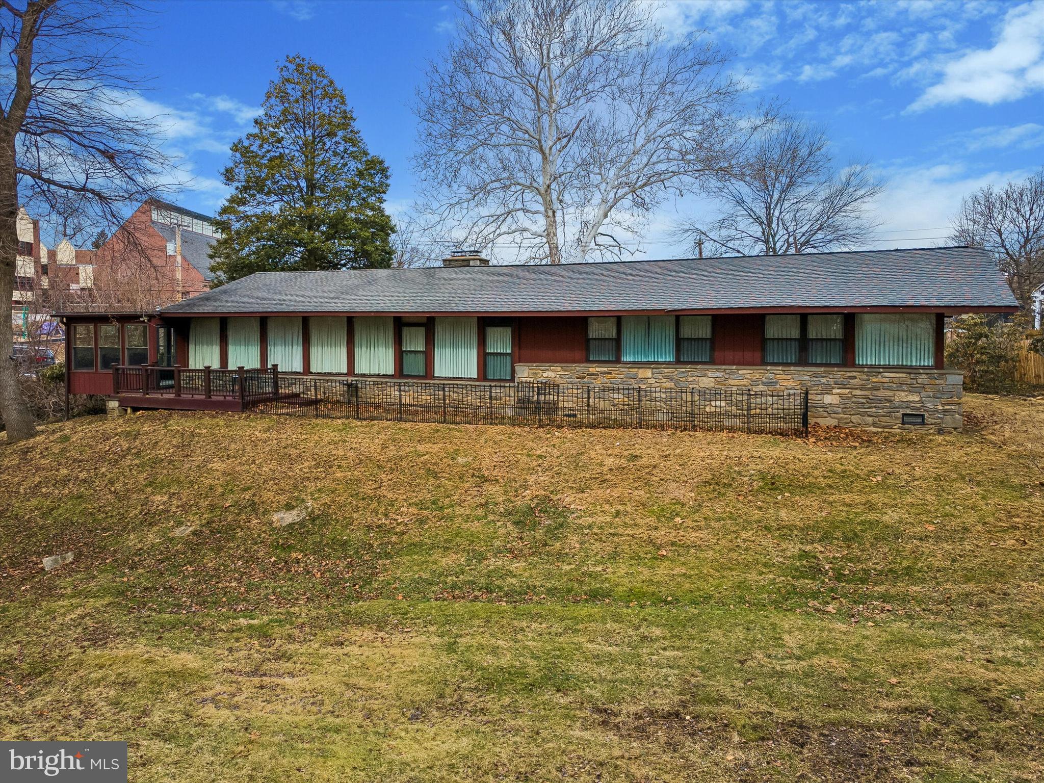 LANSDOWNE - Residential