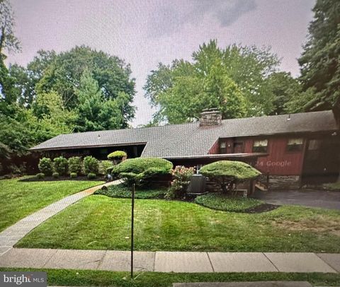 120 W ESSEX AVENUE LANSDOWNE PA 19050