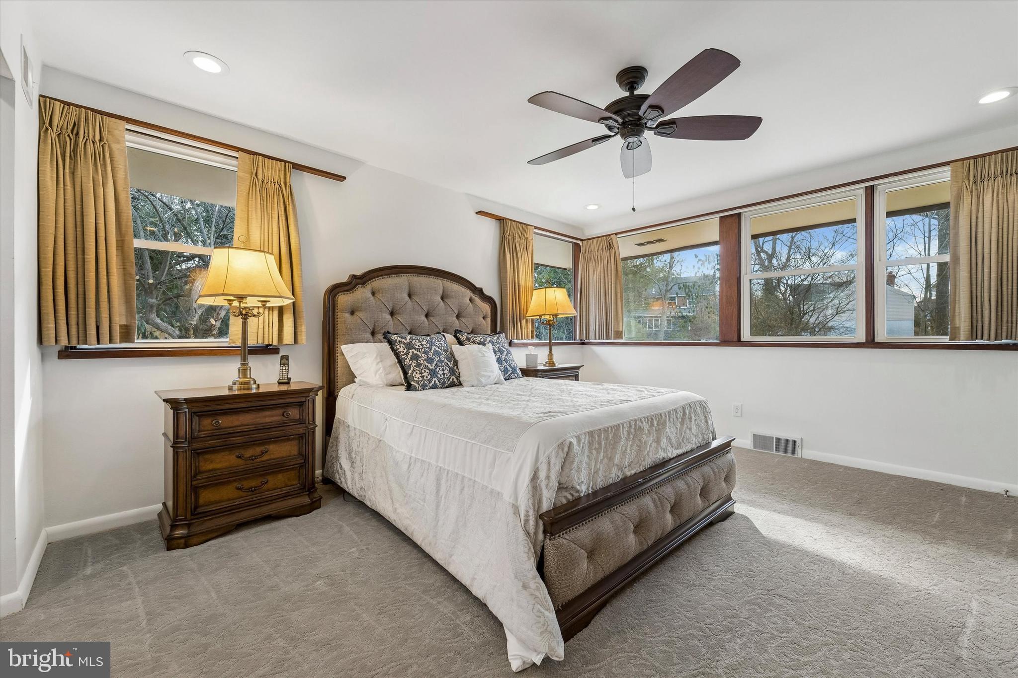 LANSDOWNE - Residential