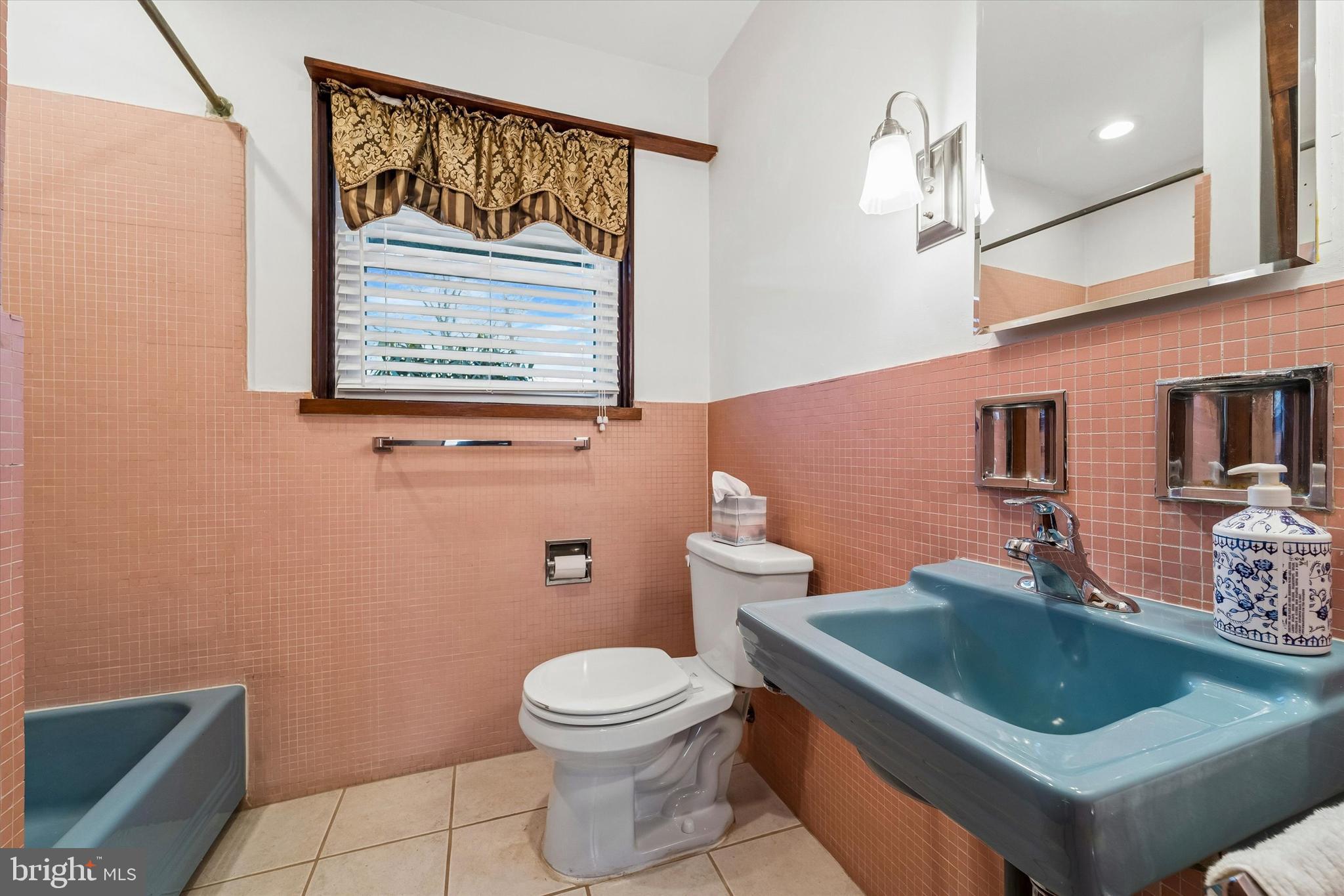 LANSDOWNE - Residential