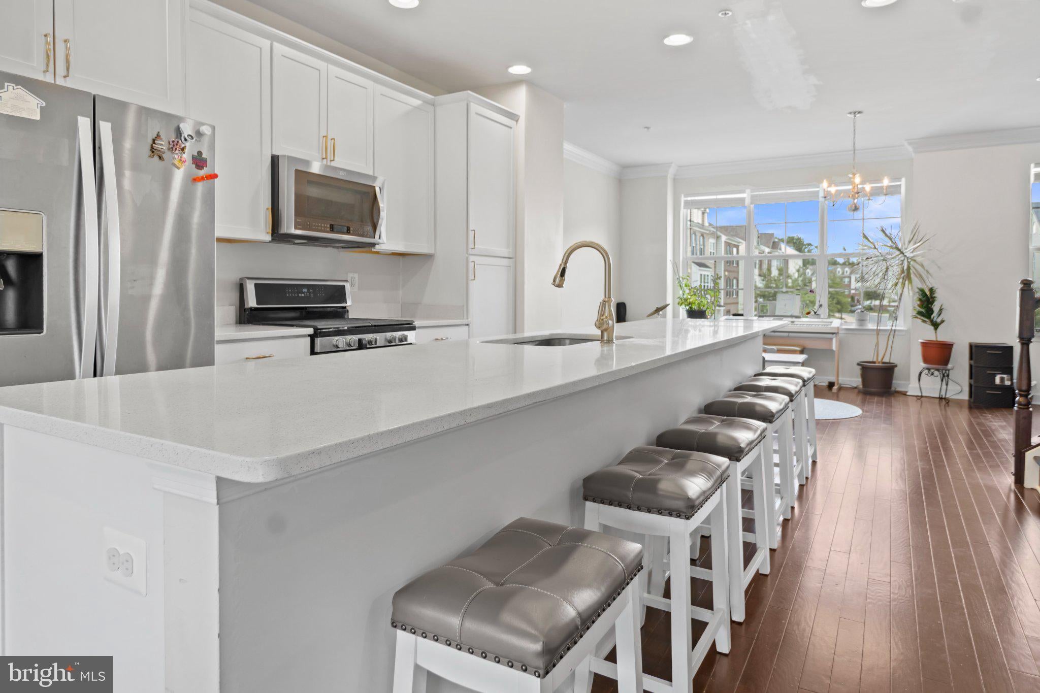 9505 SYCAMORE GRV