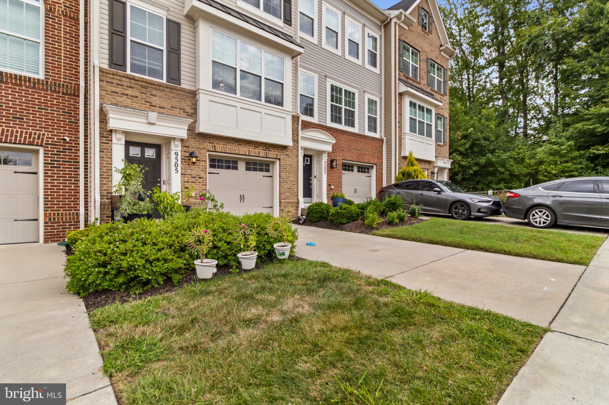 9505 SYCAMORE GRV