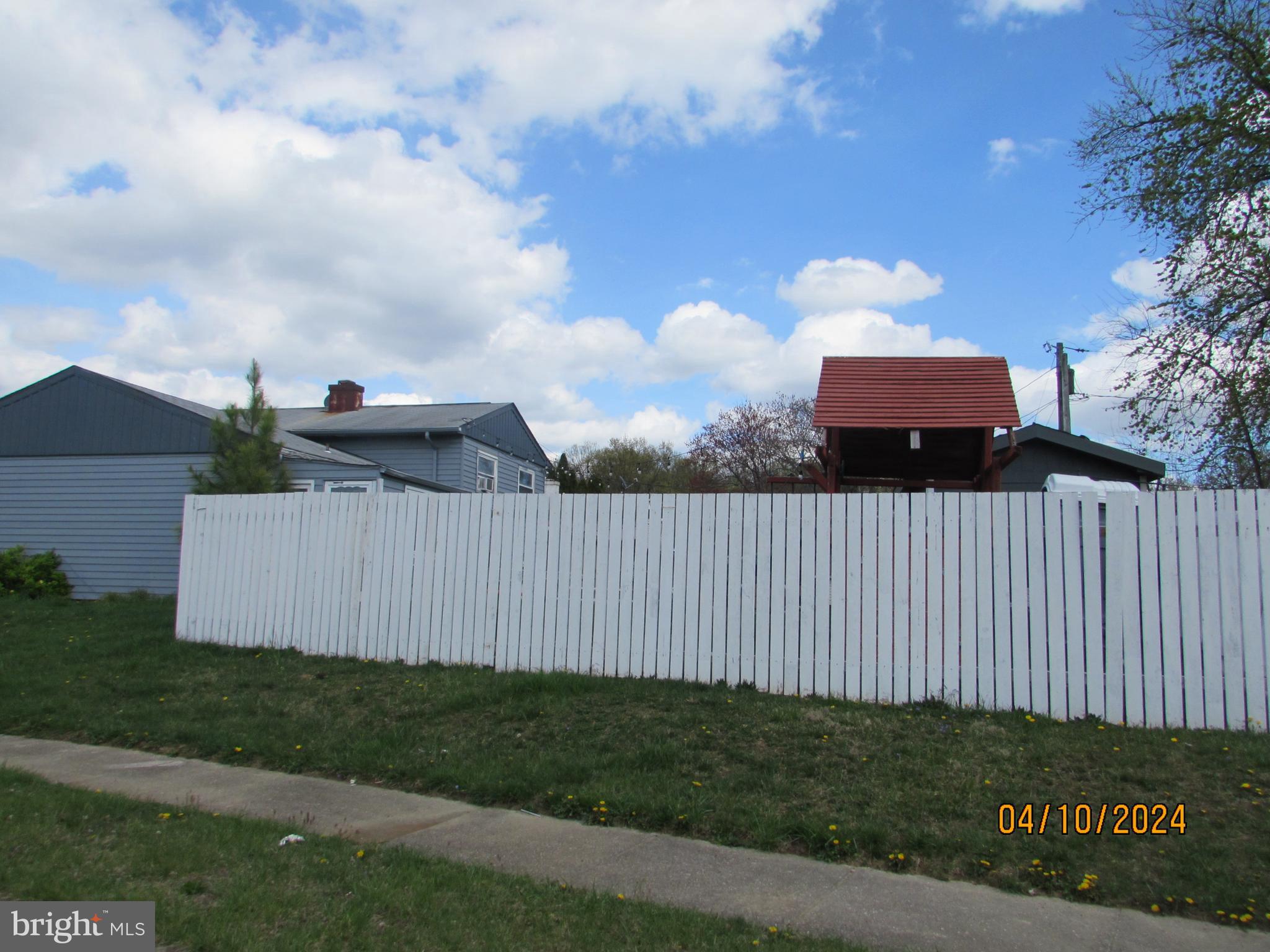 MILFORD RIDGE - Residential