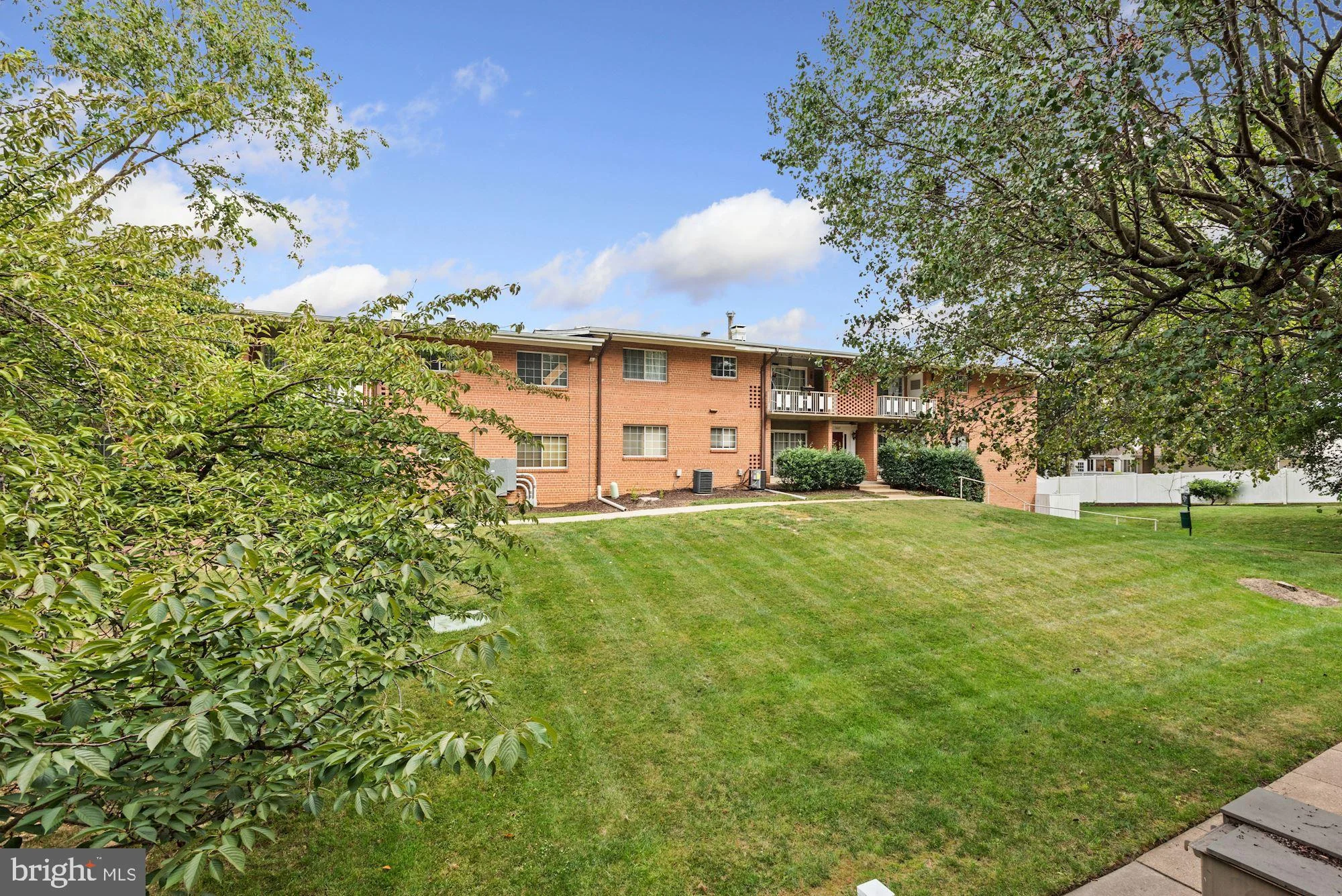 5611 Franconia Road Unit 203, Alexandria, VA 22310