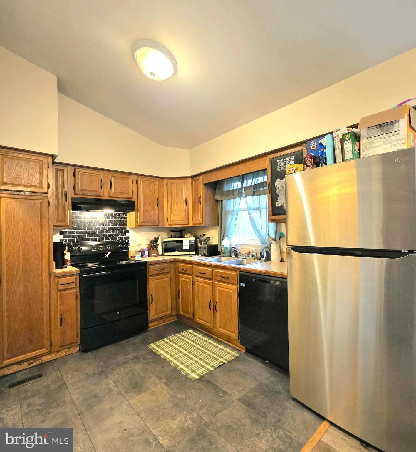 LAKE WILDERNESS - Residential