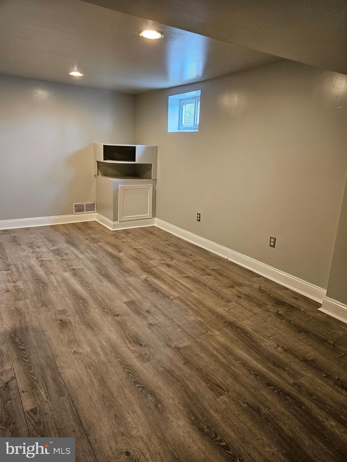 MICHIGAN PARK HILLS - Residential Lease