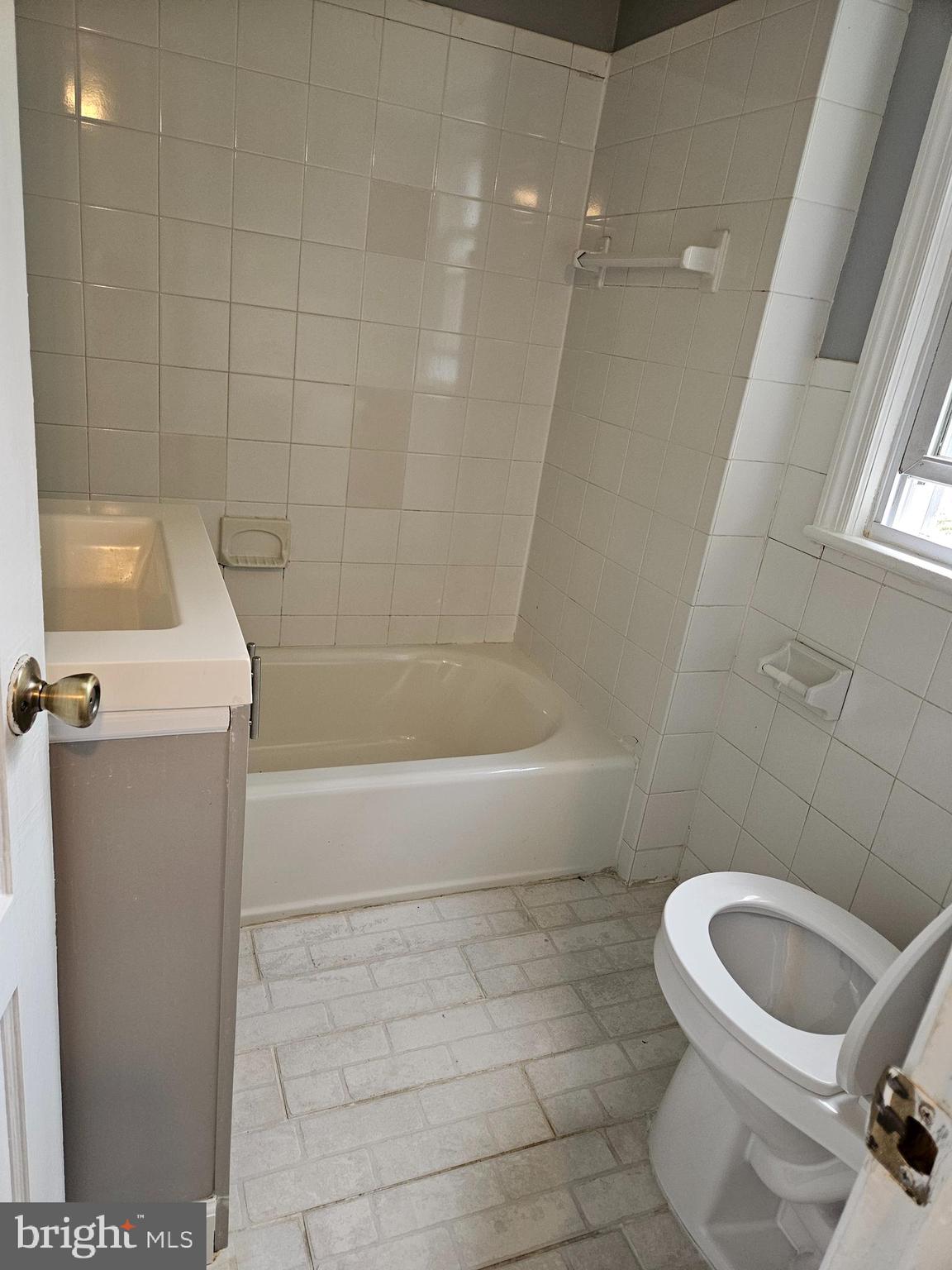 MICHIGAN PARK HILLS - Residential Lease