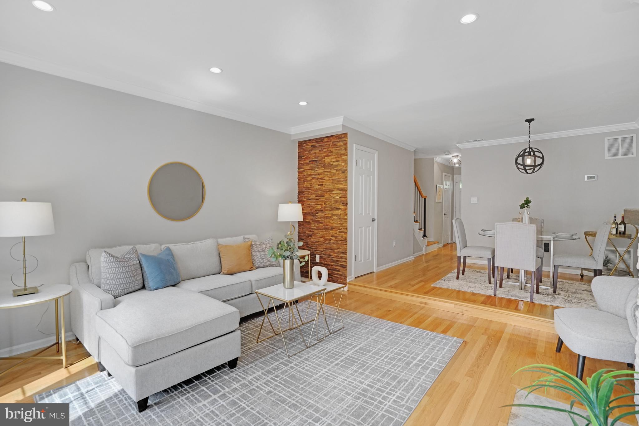 CALVERT COURT - Residential