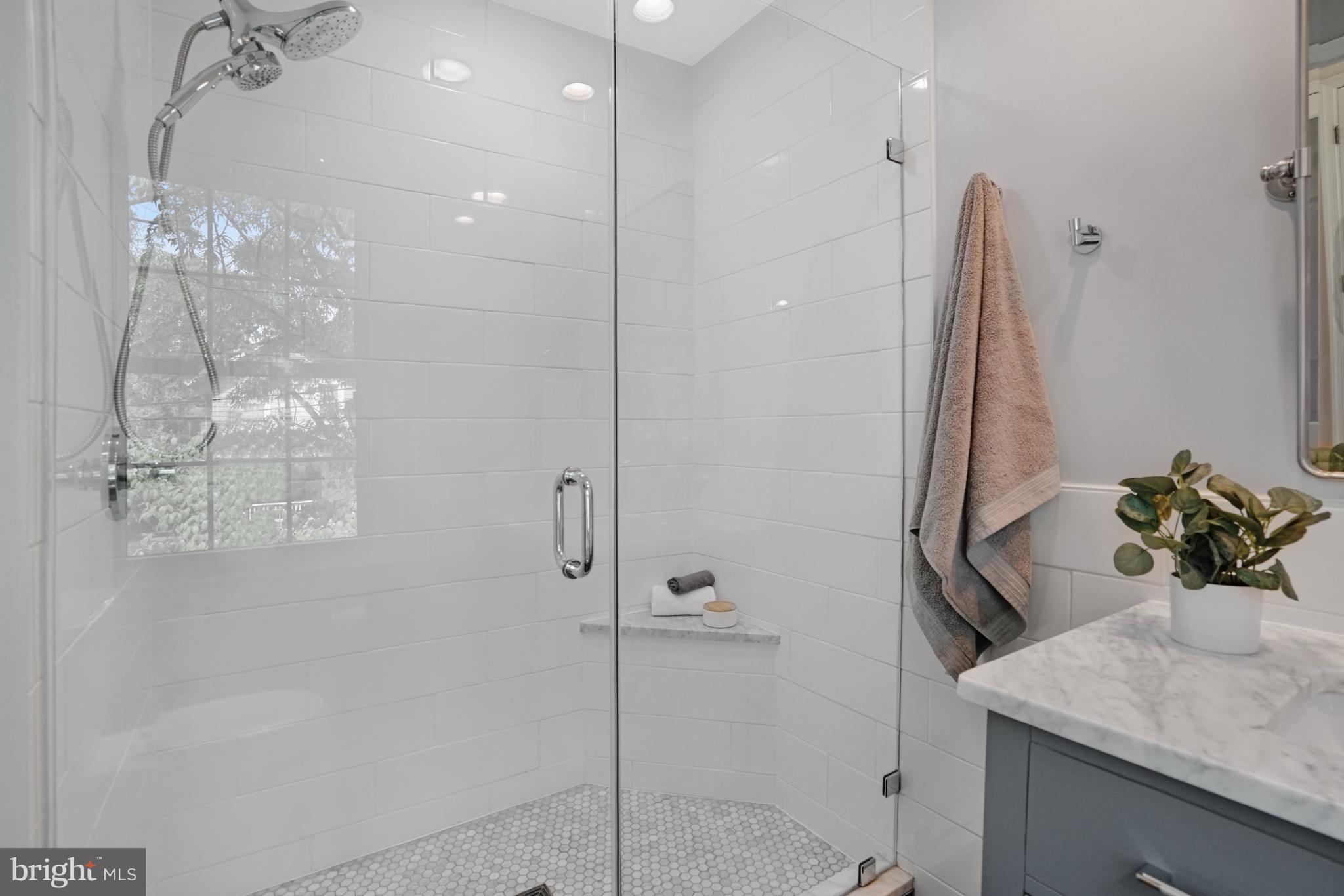 CALVERT COURT - Residential