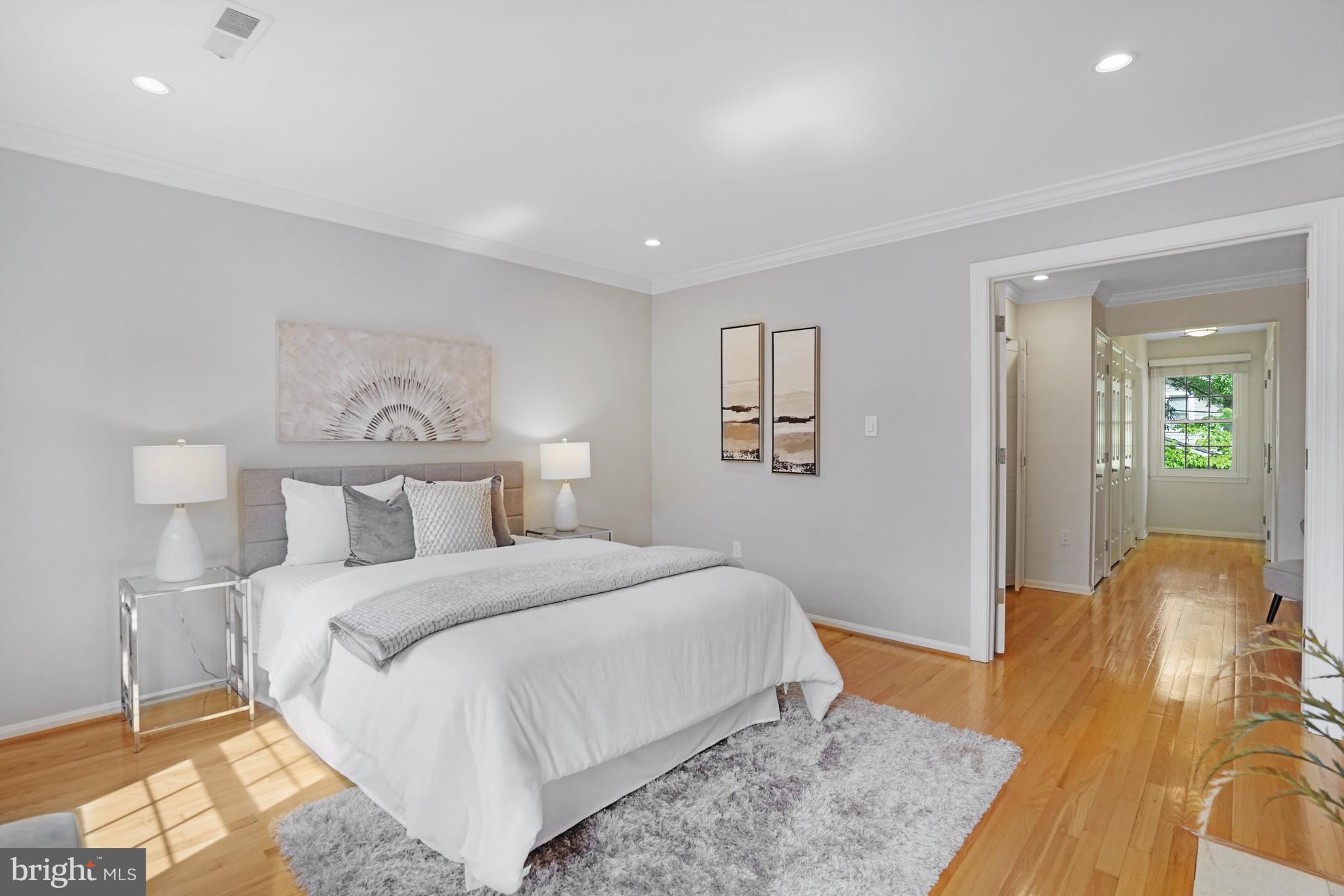 CALVERT COURT - Residential