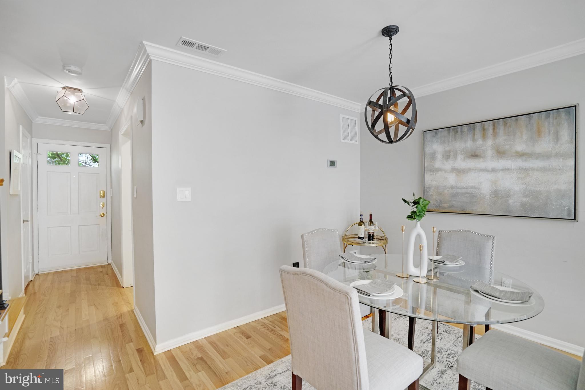 CALVERT COURT - Residential