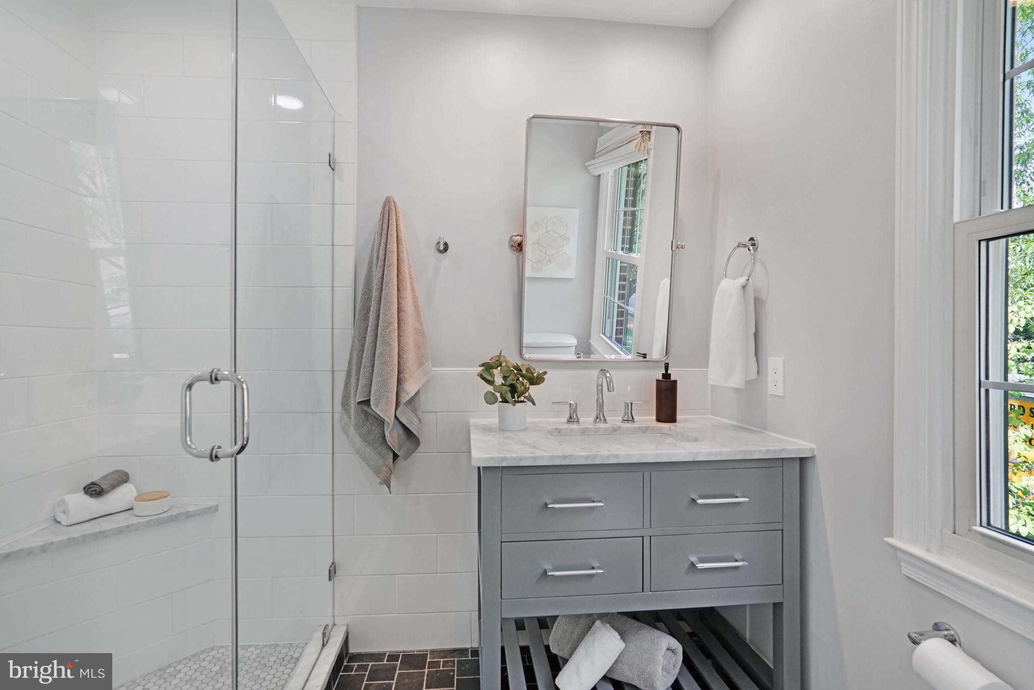 CALVERT COURT - Residential