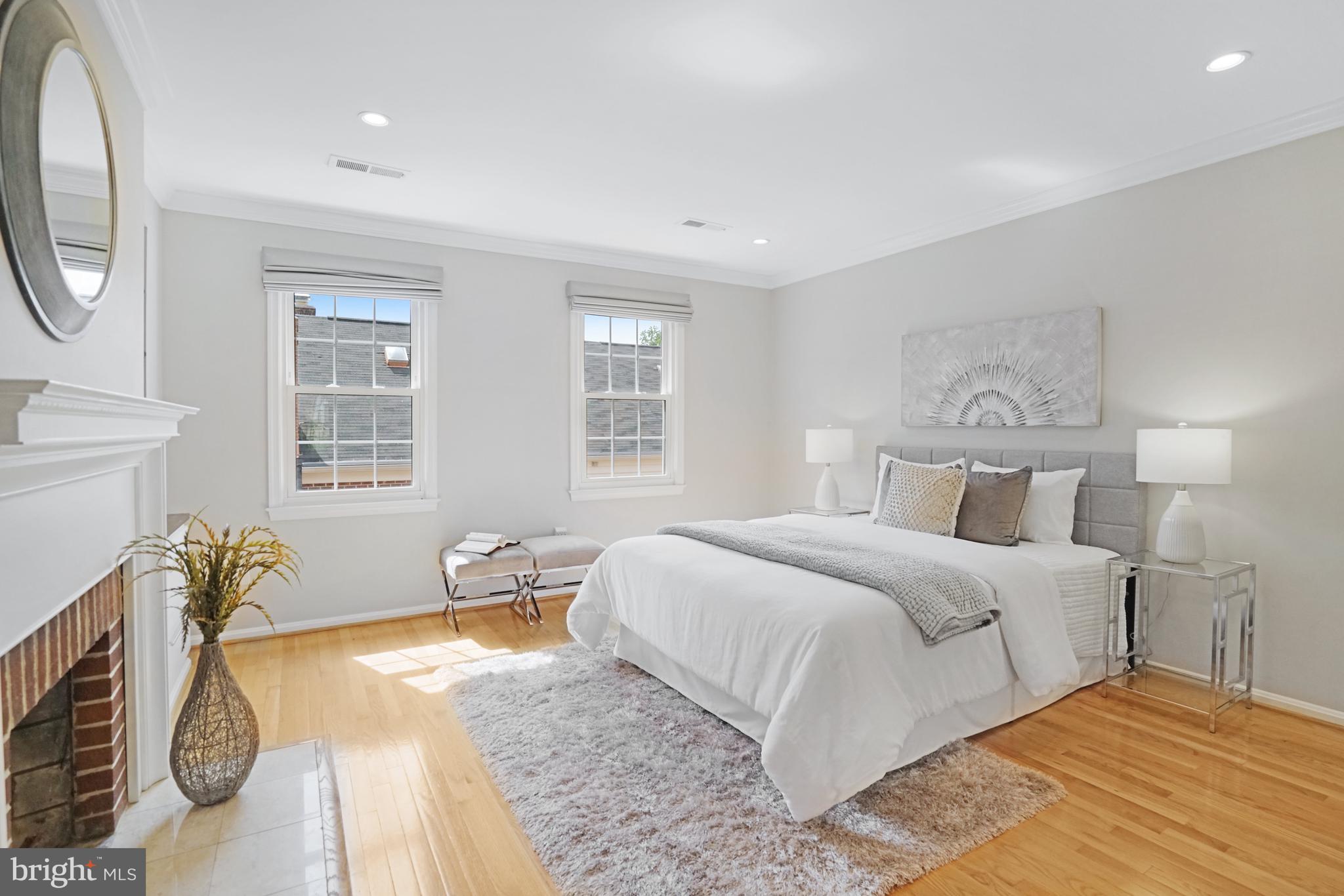 CALVERT COURT - Residential