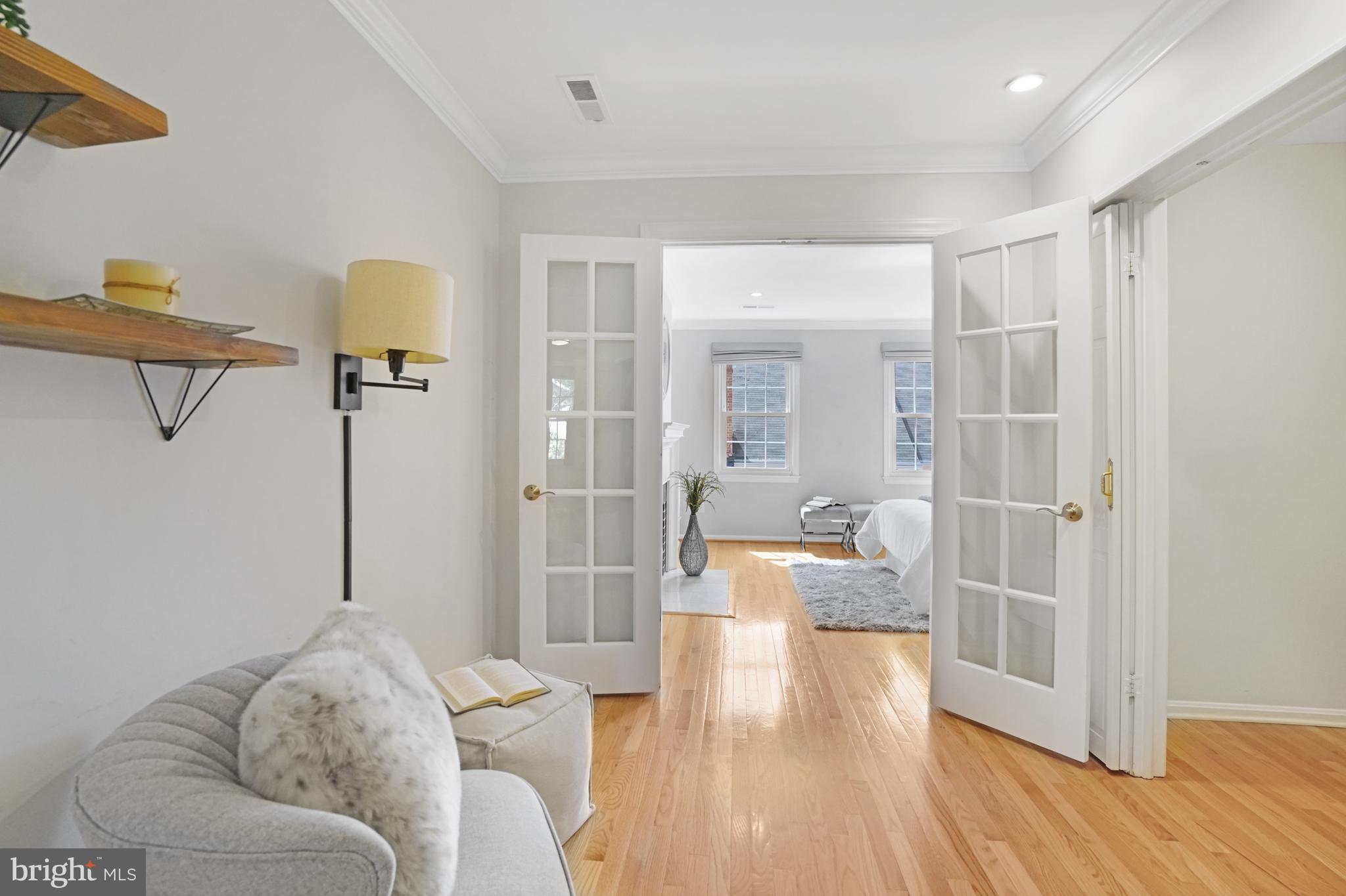 CALVERT COURT - Residential