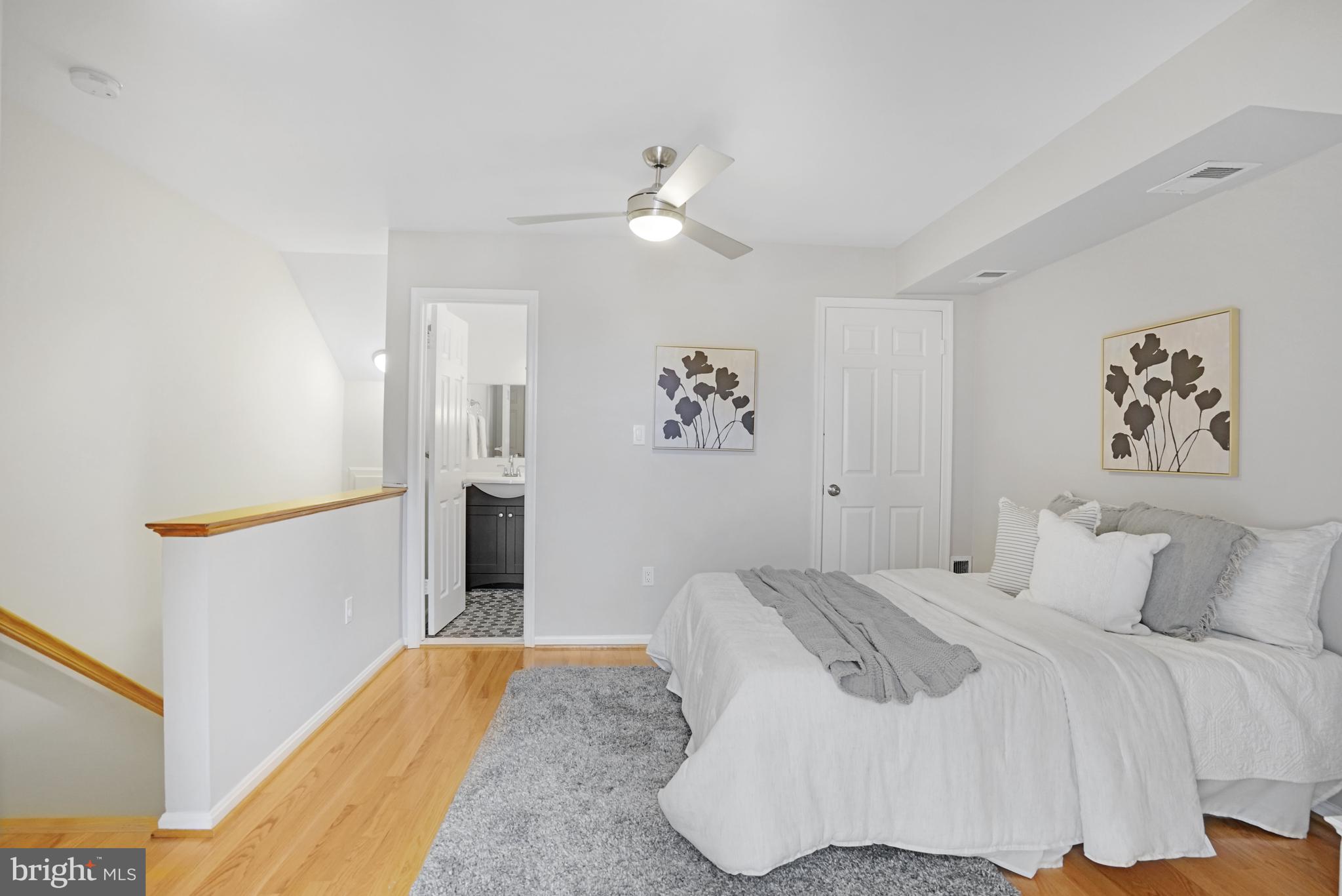 CALVERT COURT - Residential