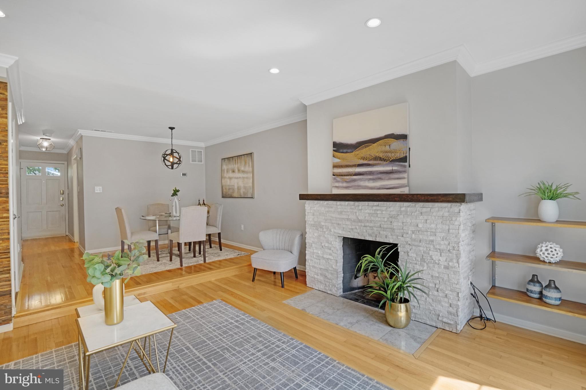 CALVERT COURT - Residential