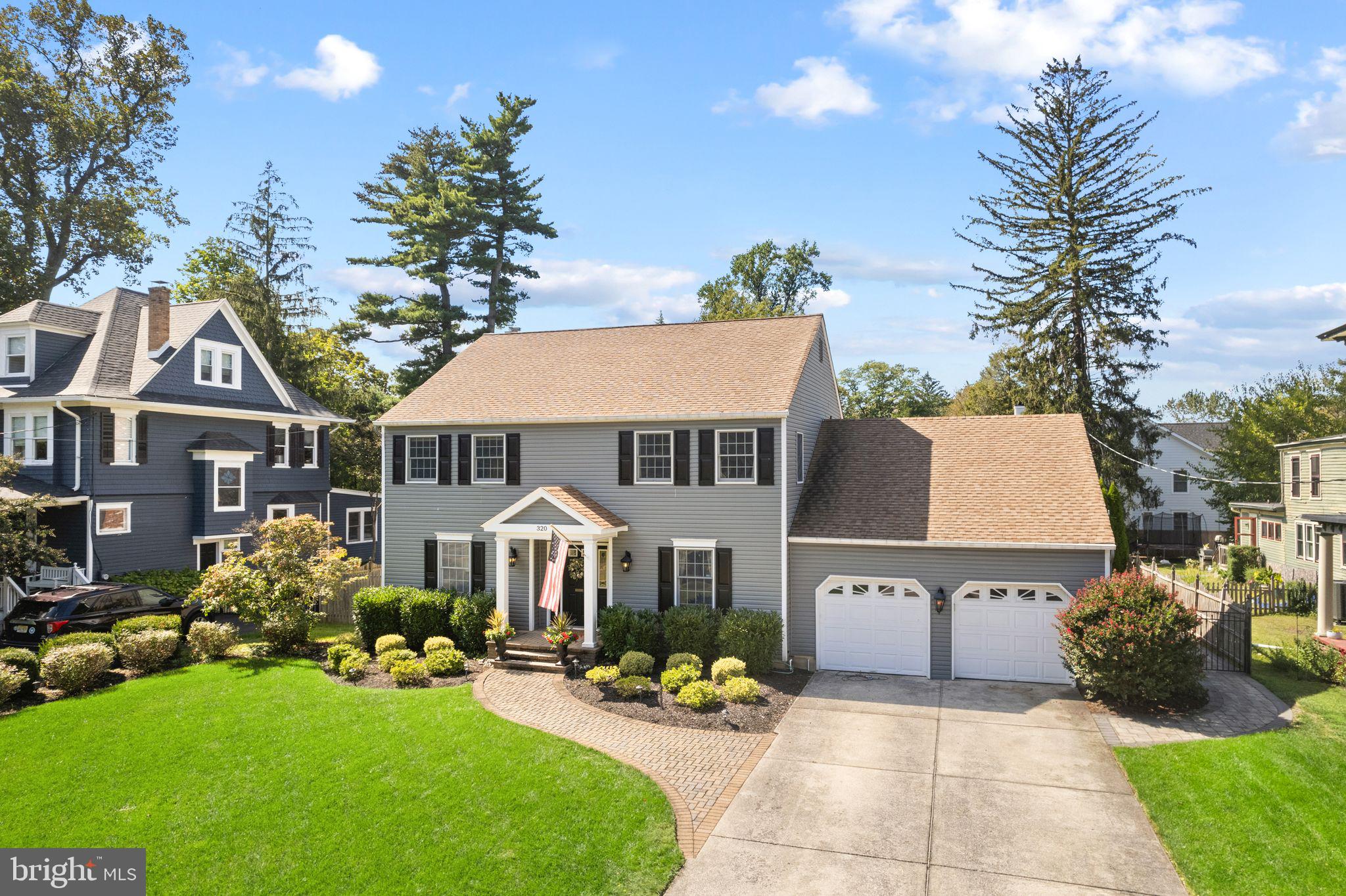 320 WARWICK ROAD