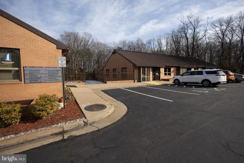 Photo of 14377 Hereford Road #1C, WOODBRIDGE, VA 22193 (MLS # VAPW2108986)