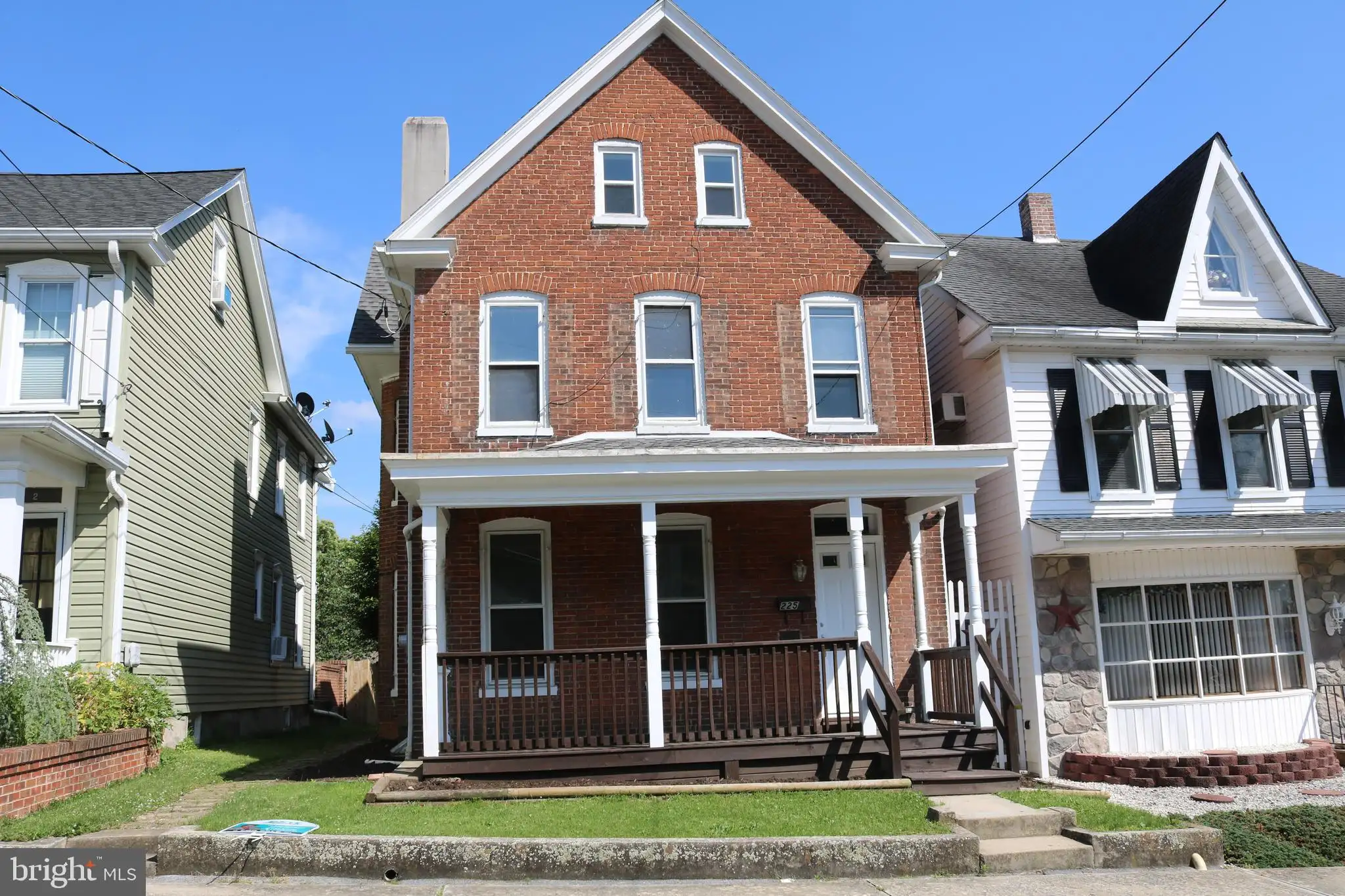 225 S Church Street, Waynesboro, PA 17268