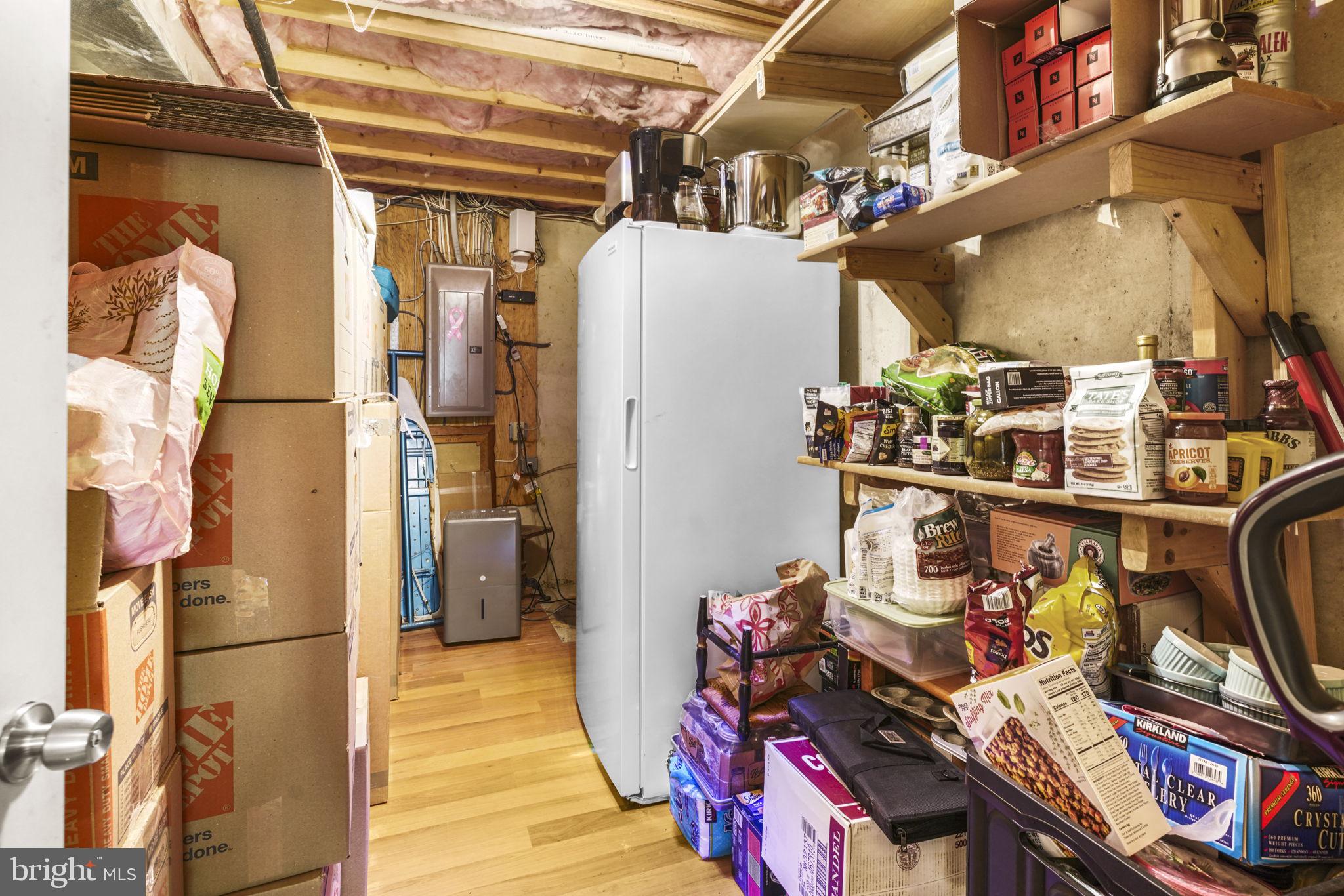 EDGEWATER BEACH - Residential