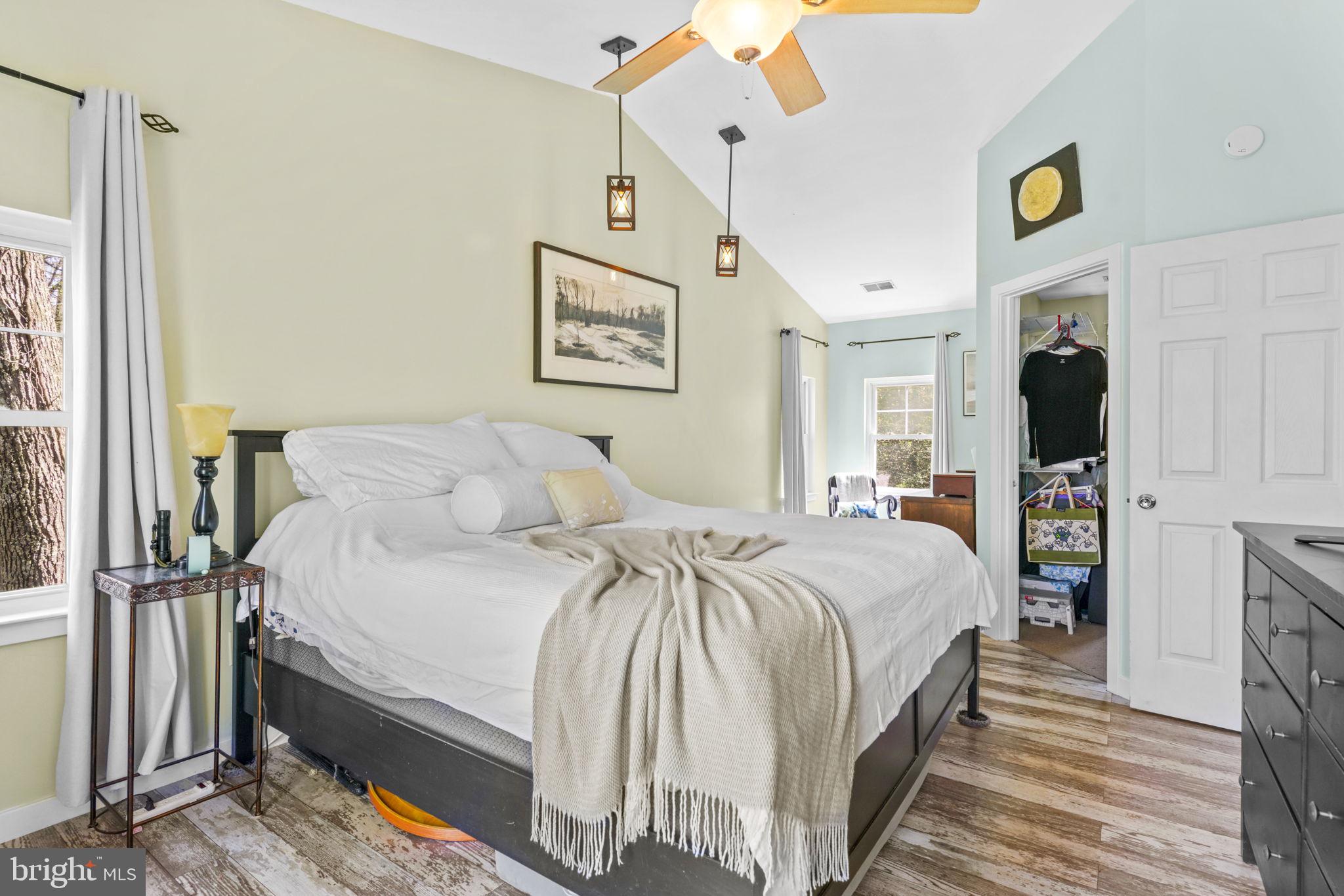 EDGEWATER BEACH - Residential