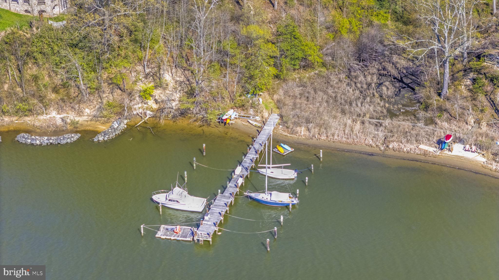 EDGEWATER BEACH - Residential