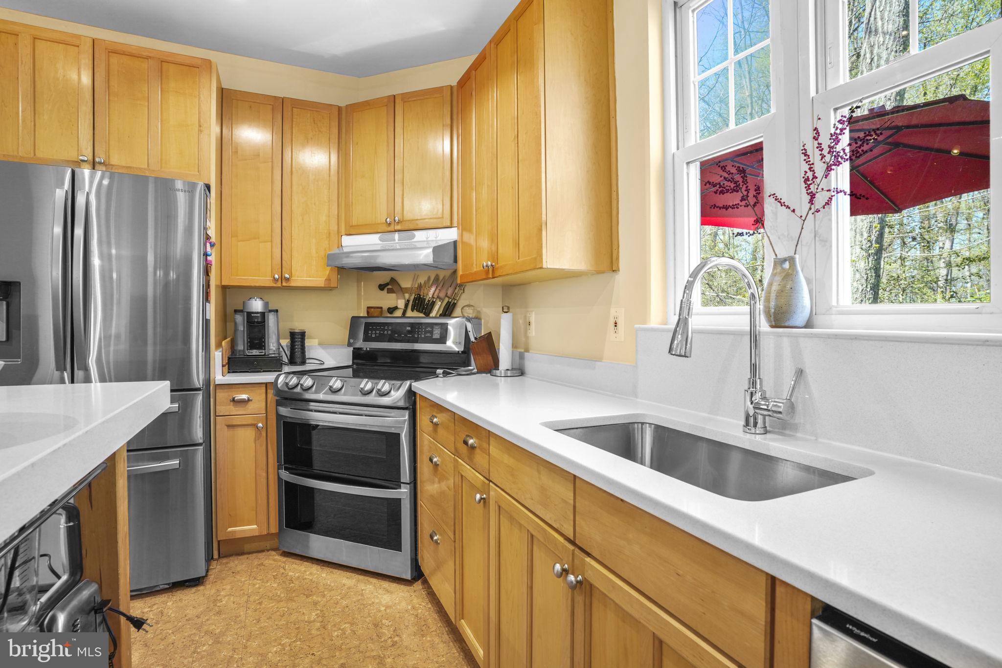 EDGEWATER BEACH - Residential