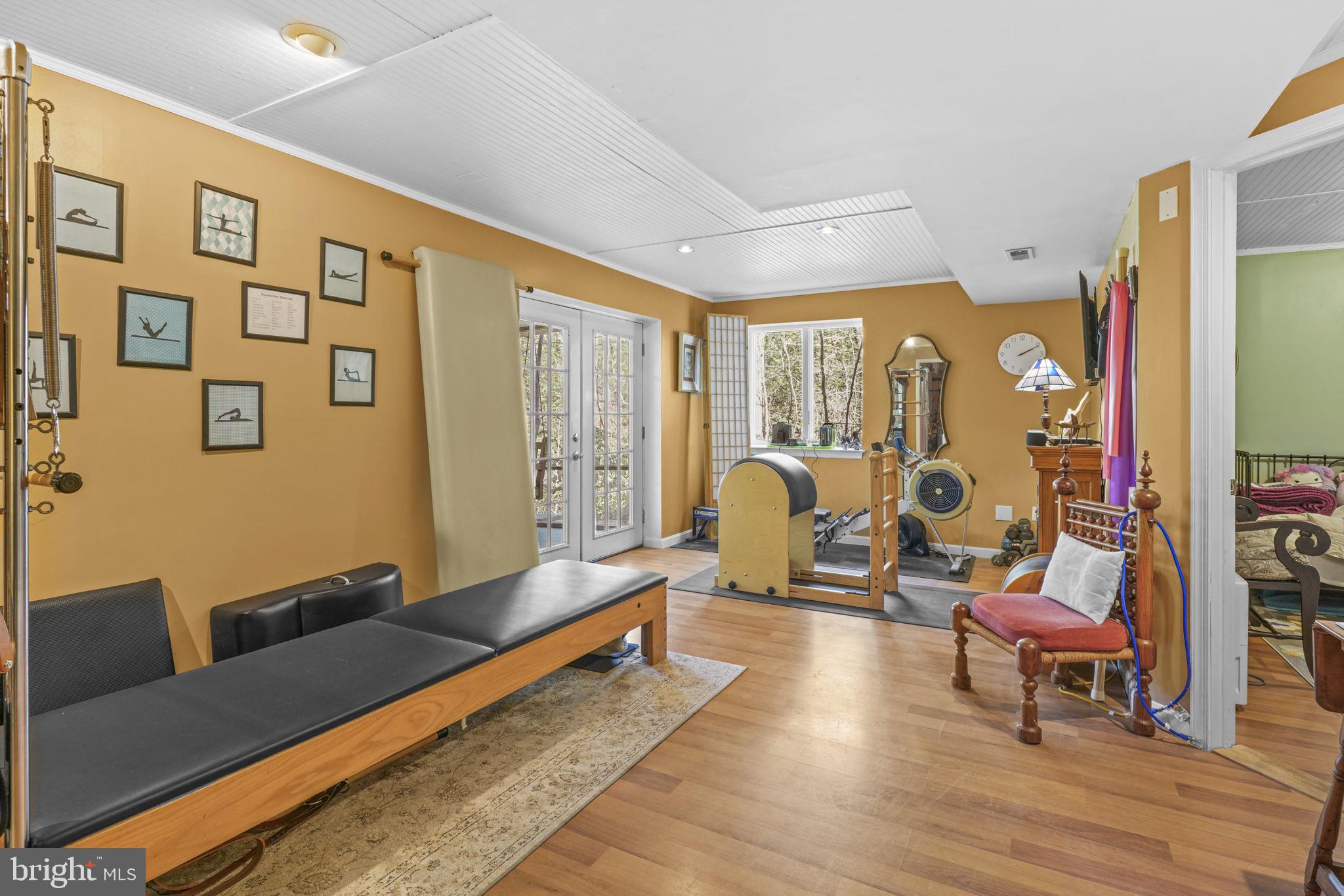 EDGEWATER BEACH - Residential