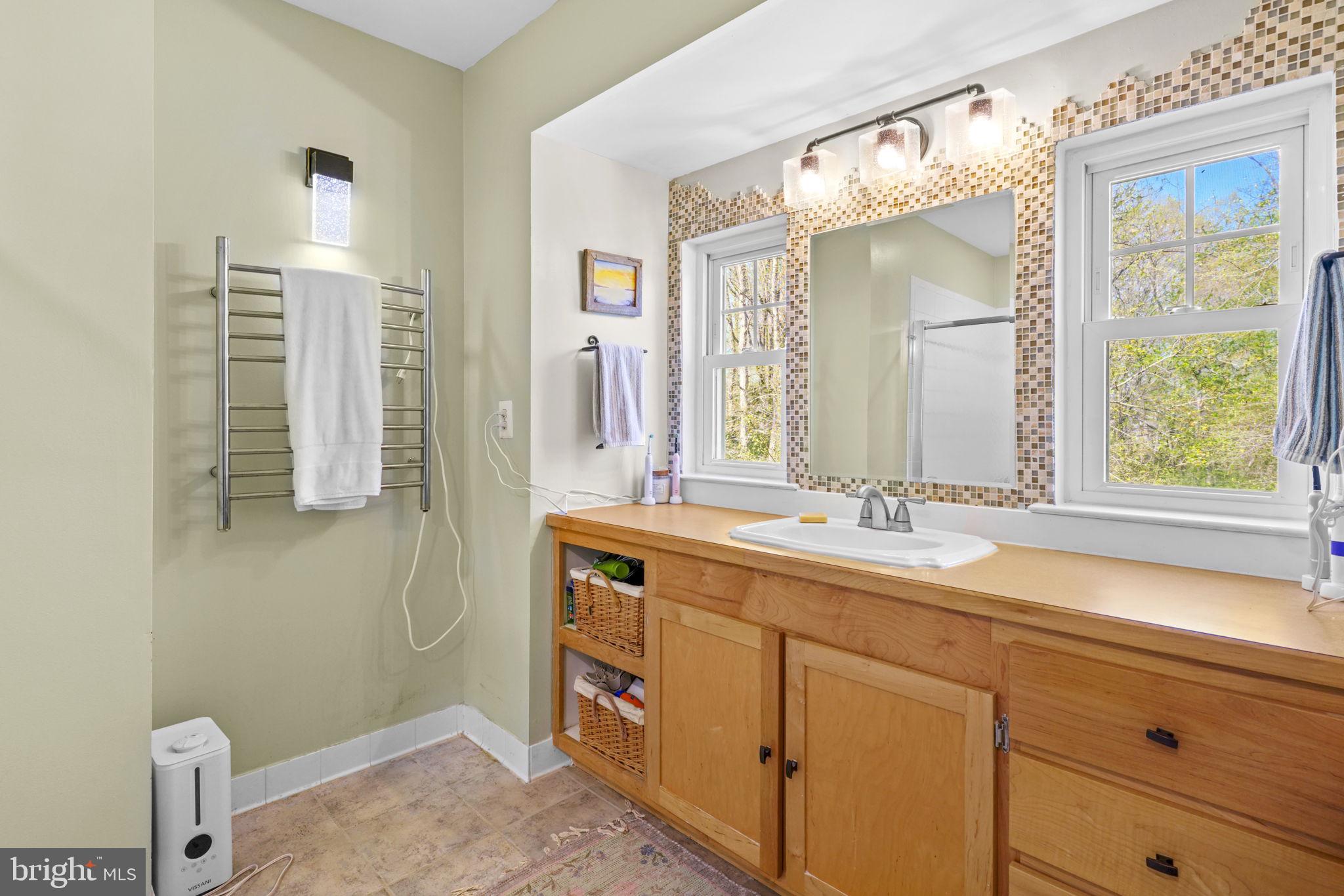 EDGEWATER BEACH - Residential