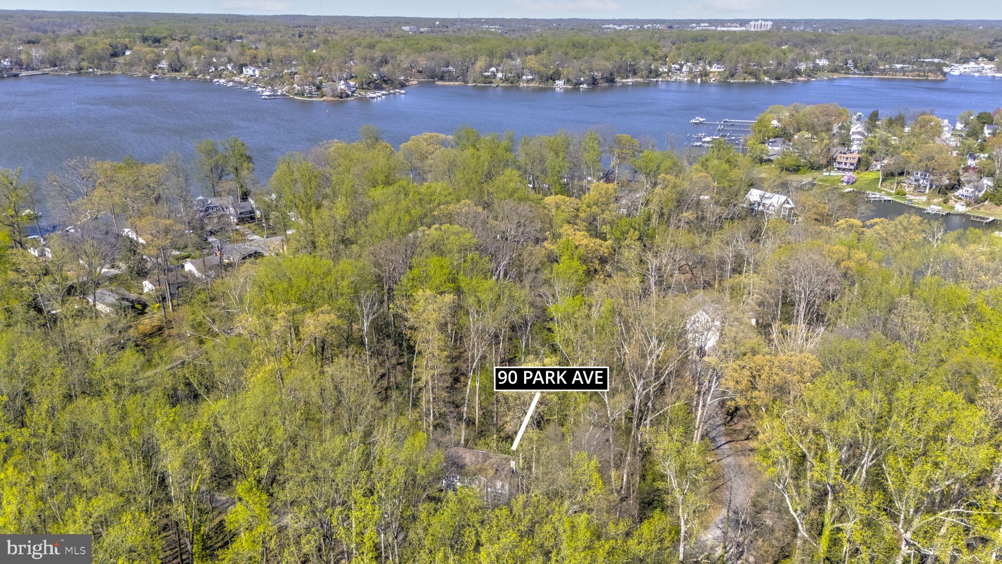 EDGEWATER BEACH - Residential