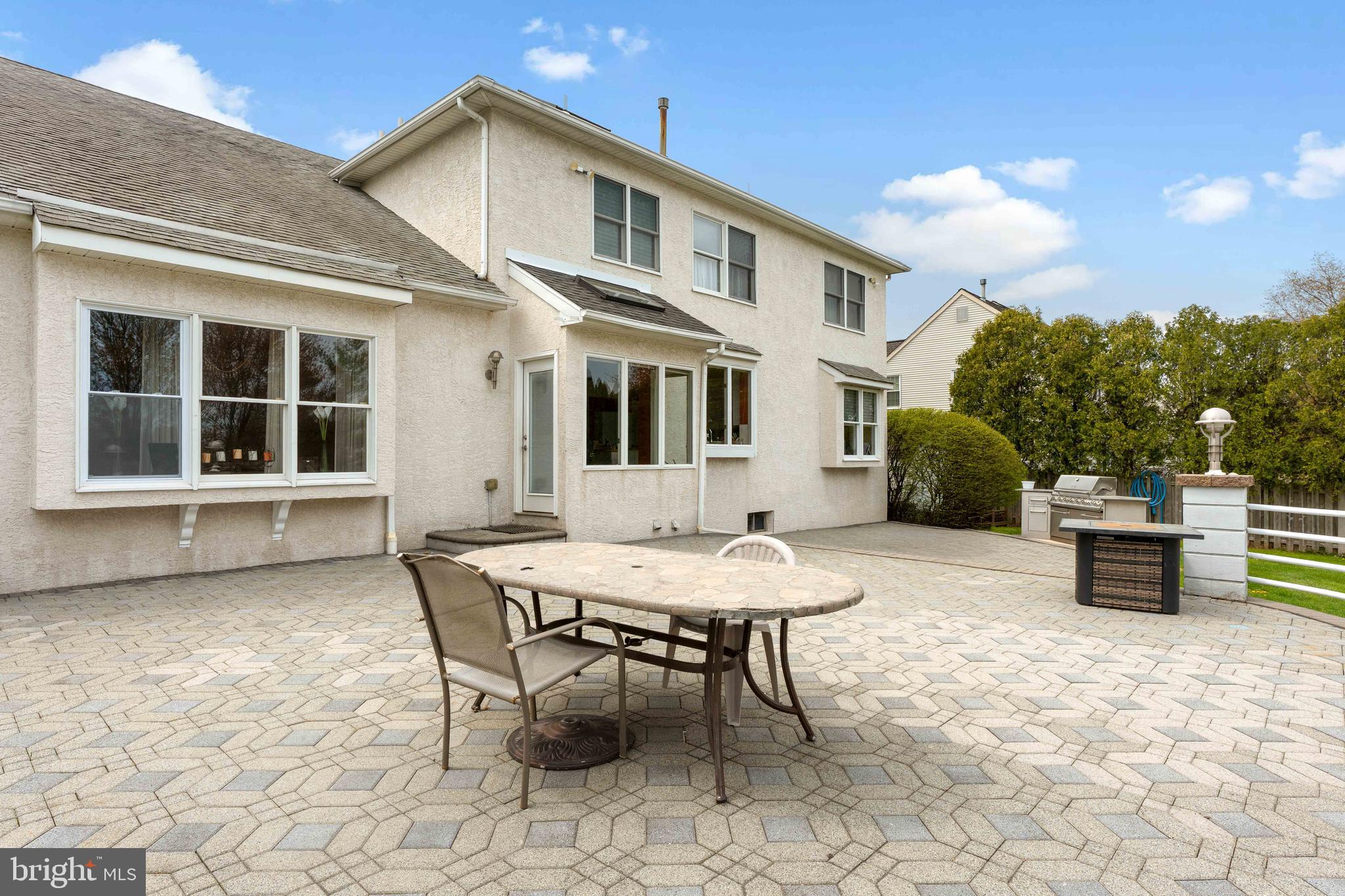 NORTHAMPTON CHASE - Residential