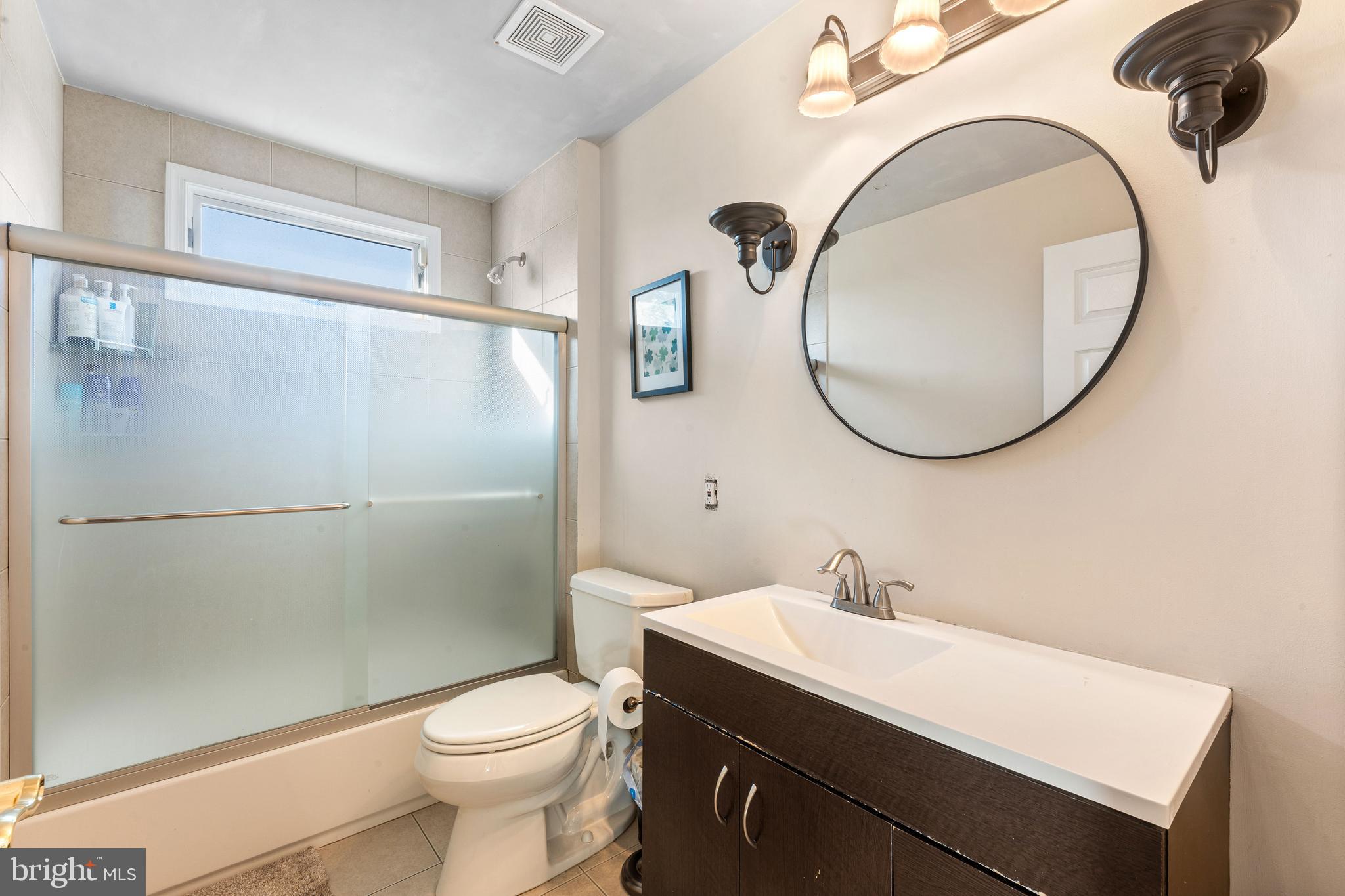 NORTHAMPTON CHASE - Residential