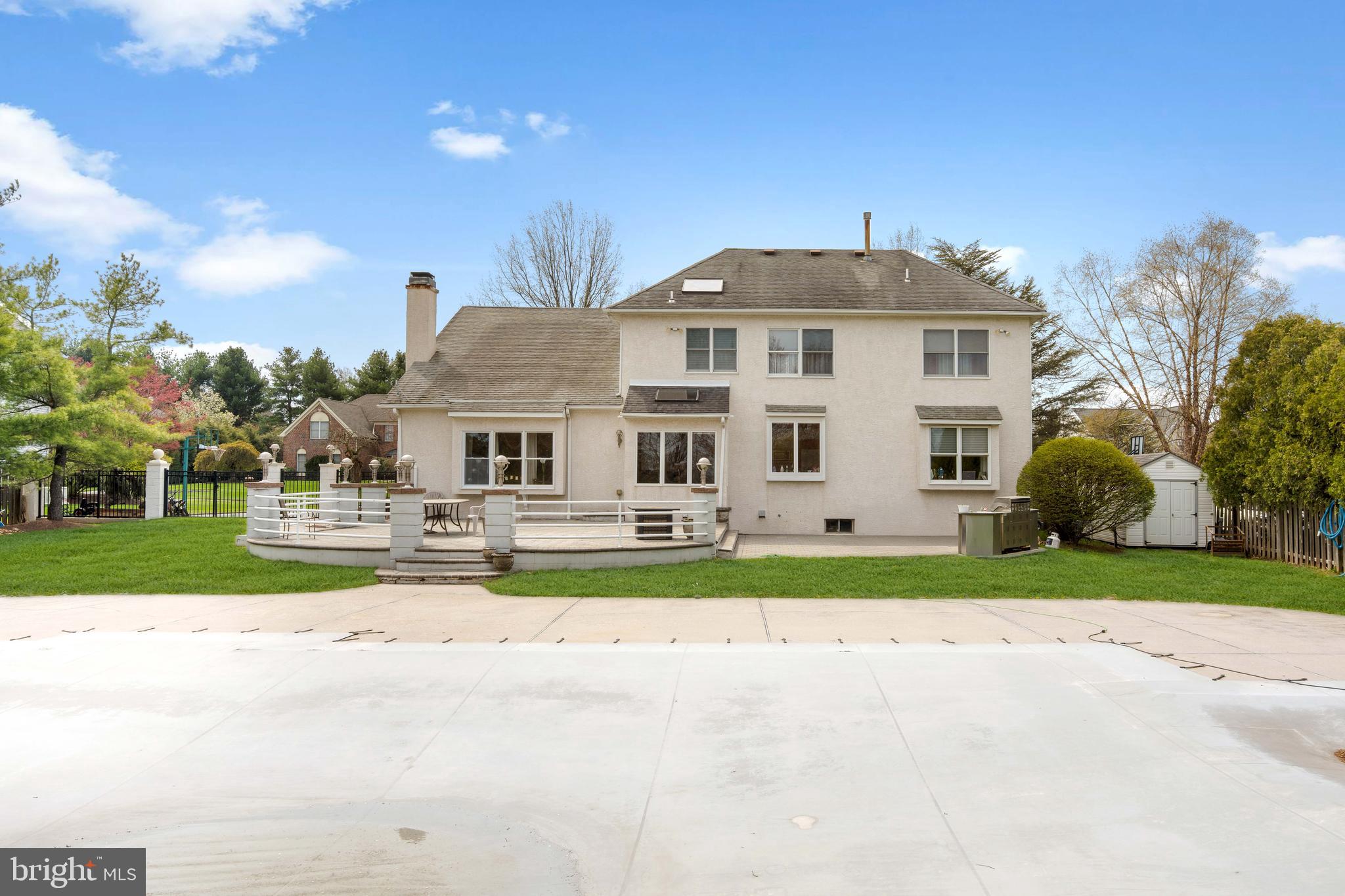 NORTHAMPTON CHASE - Residential