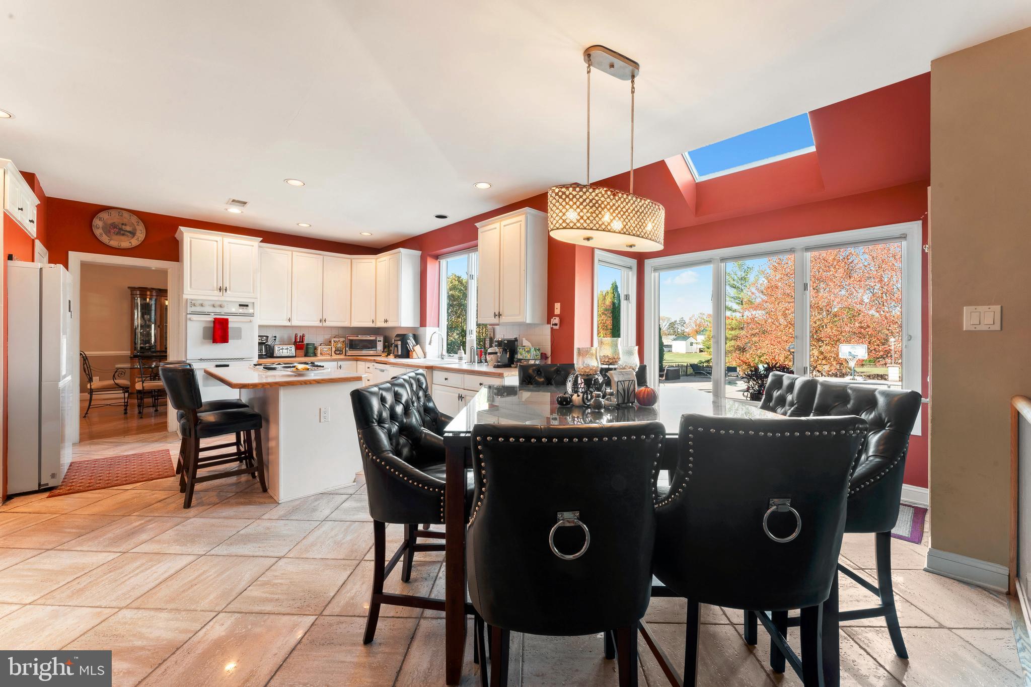 NORTHAMPTON CHASE - Residential